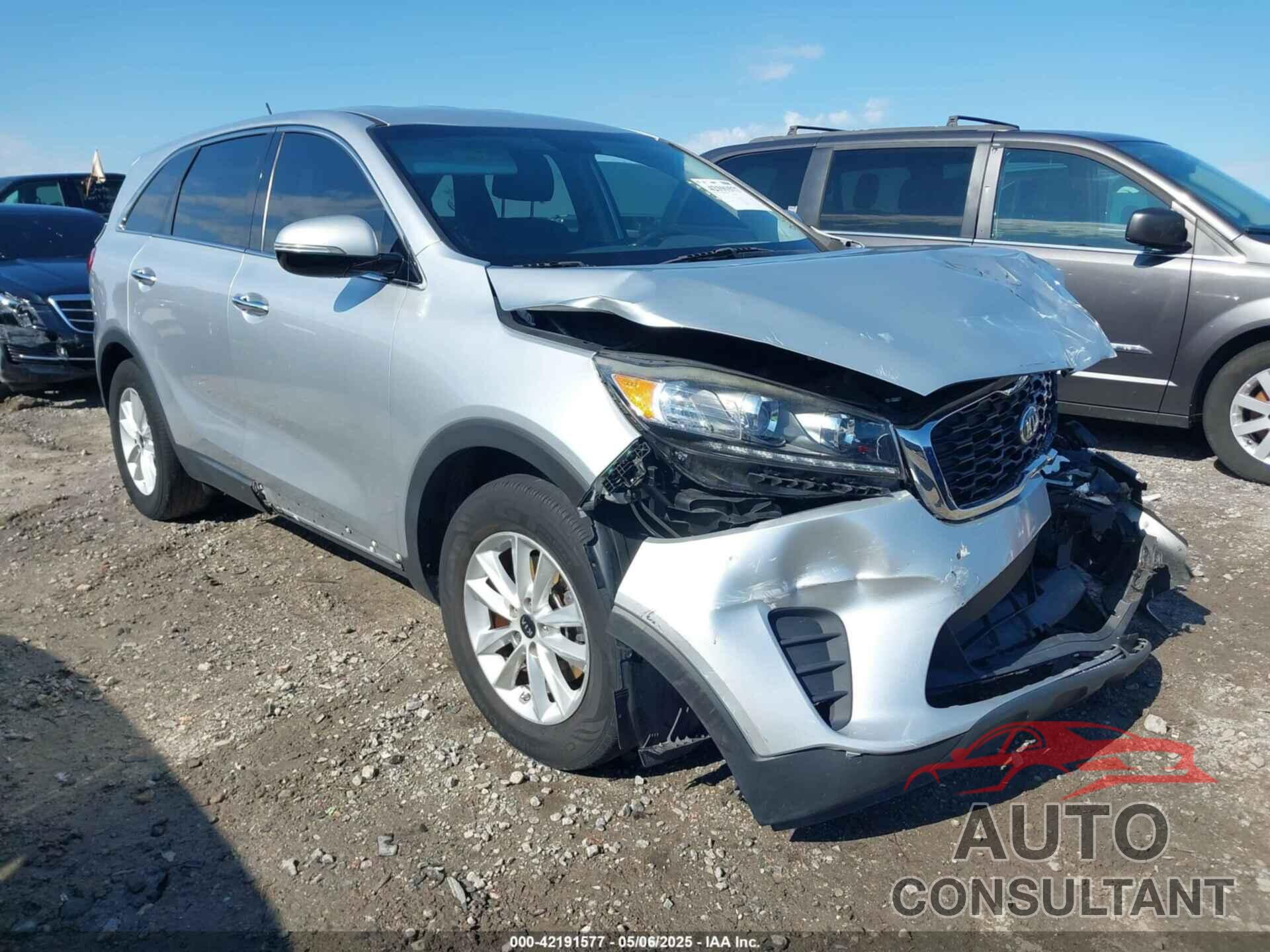KIA SORENTO 2019 - 5XYPG4A34KG574303
