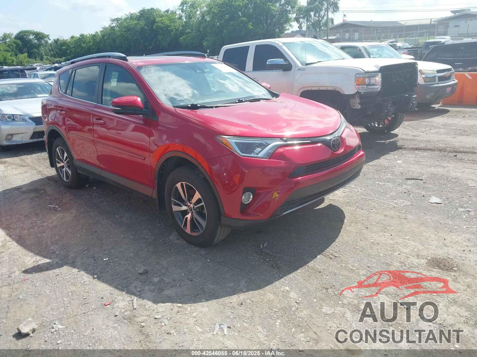 TOYOTA RAV4 2017 - JTMRFREV5HJ121370