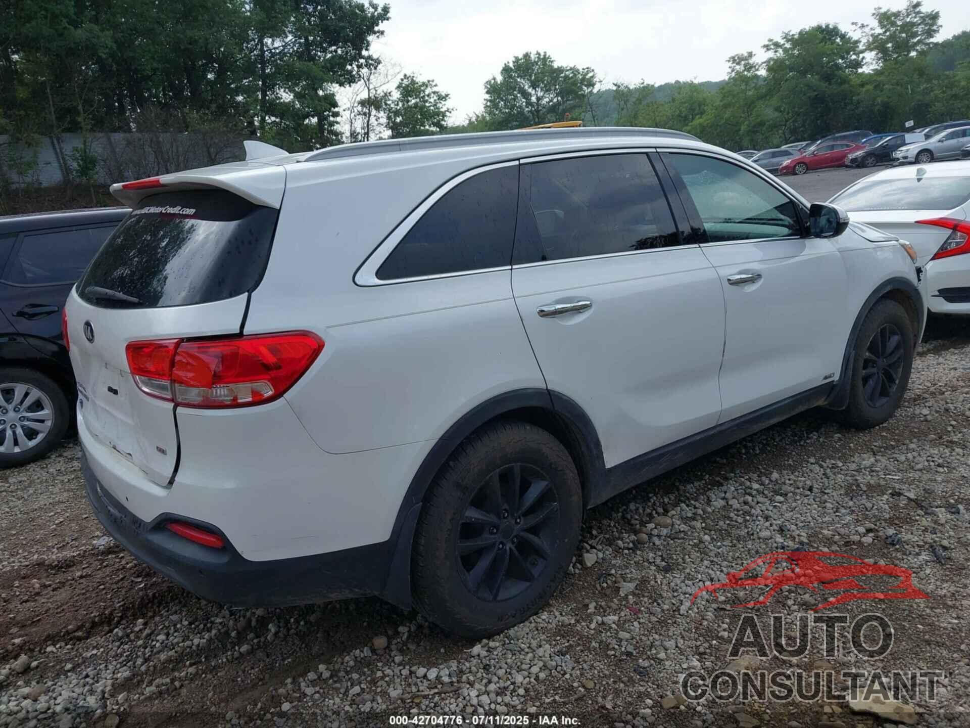 KIA SORENTO 2016 - 5XYPGDA33GG020631