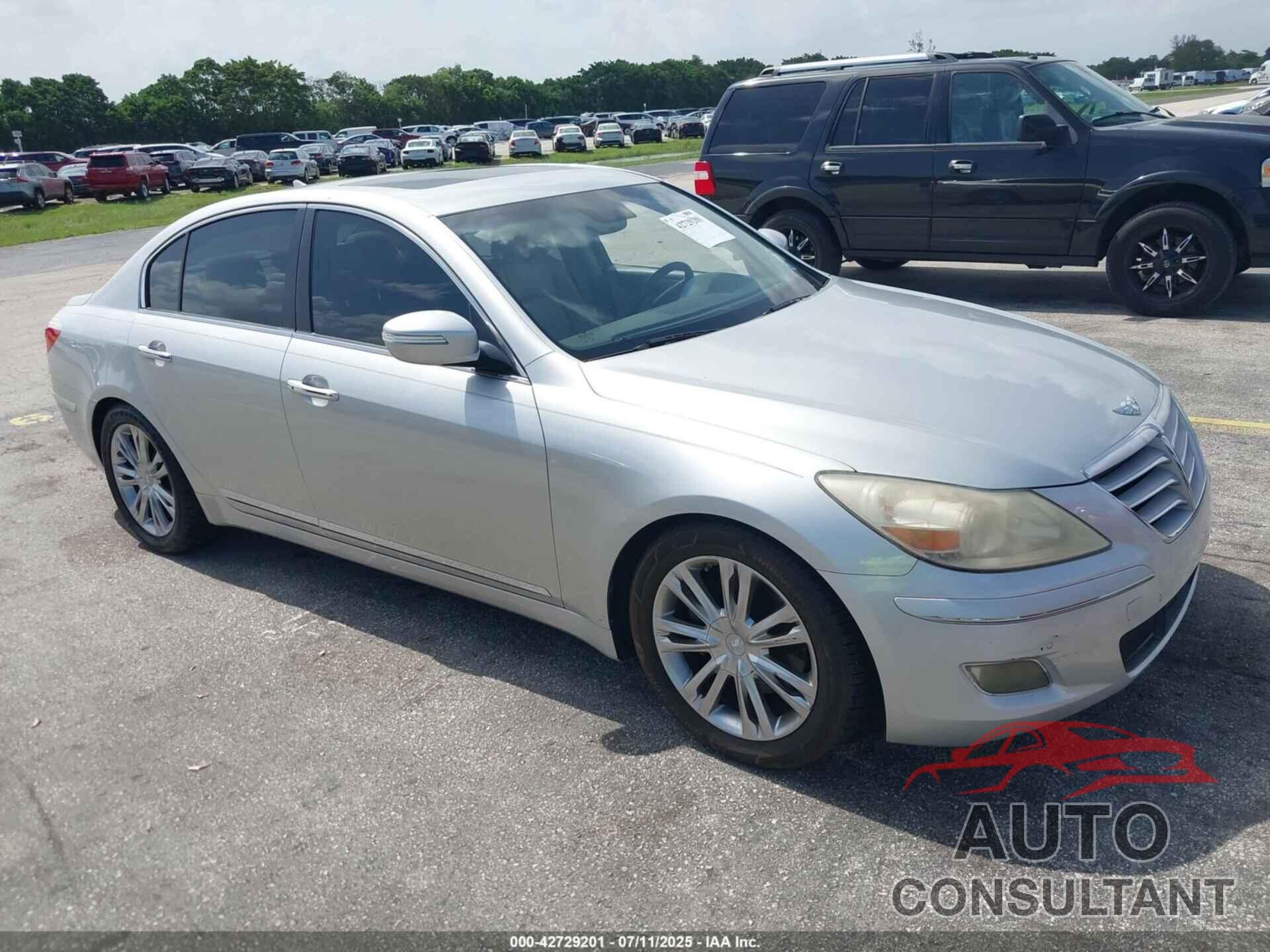 HYUNDAI GENESIS 2010 - KMHGC4DF5AU108292