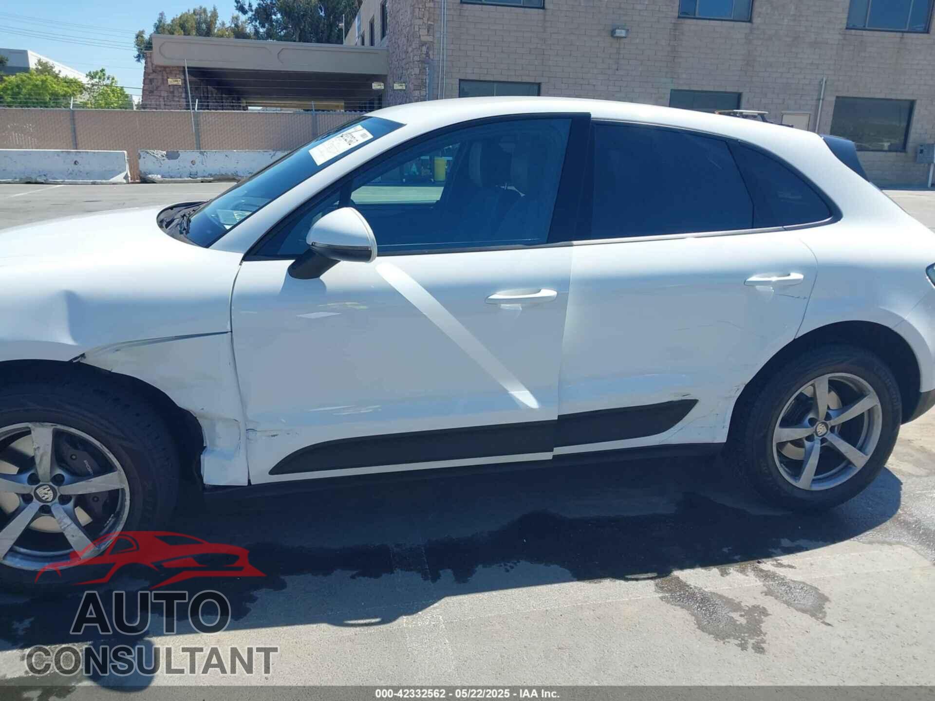 PORSCHE MACAN 2021 - WP1AA2A51MLB00523