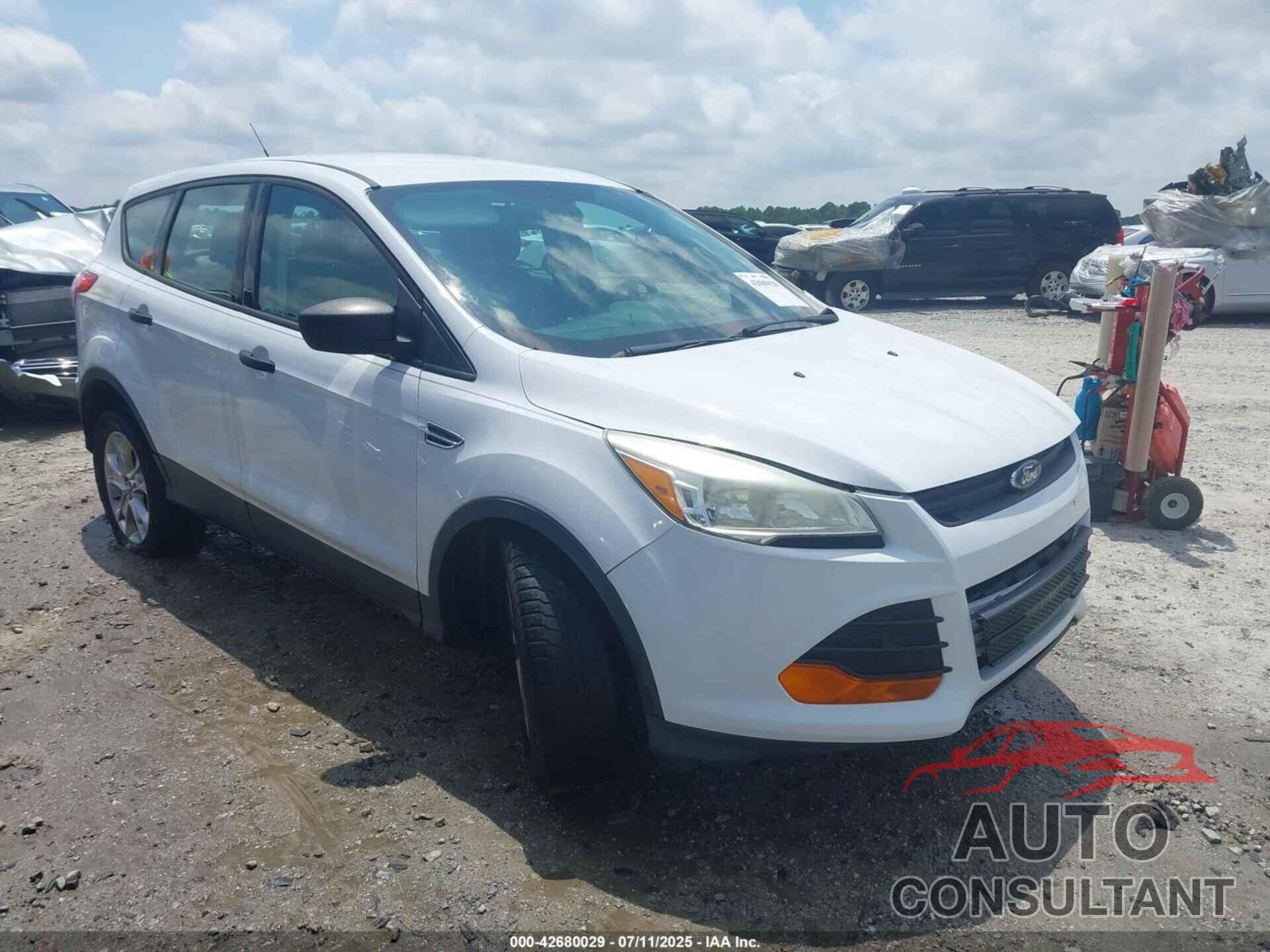 FORD ESCAPE 2015 - 1FMCU0F70FUA98854