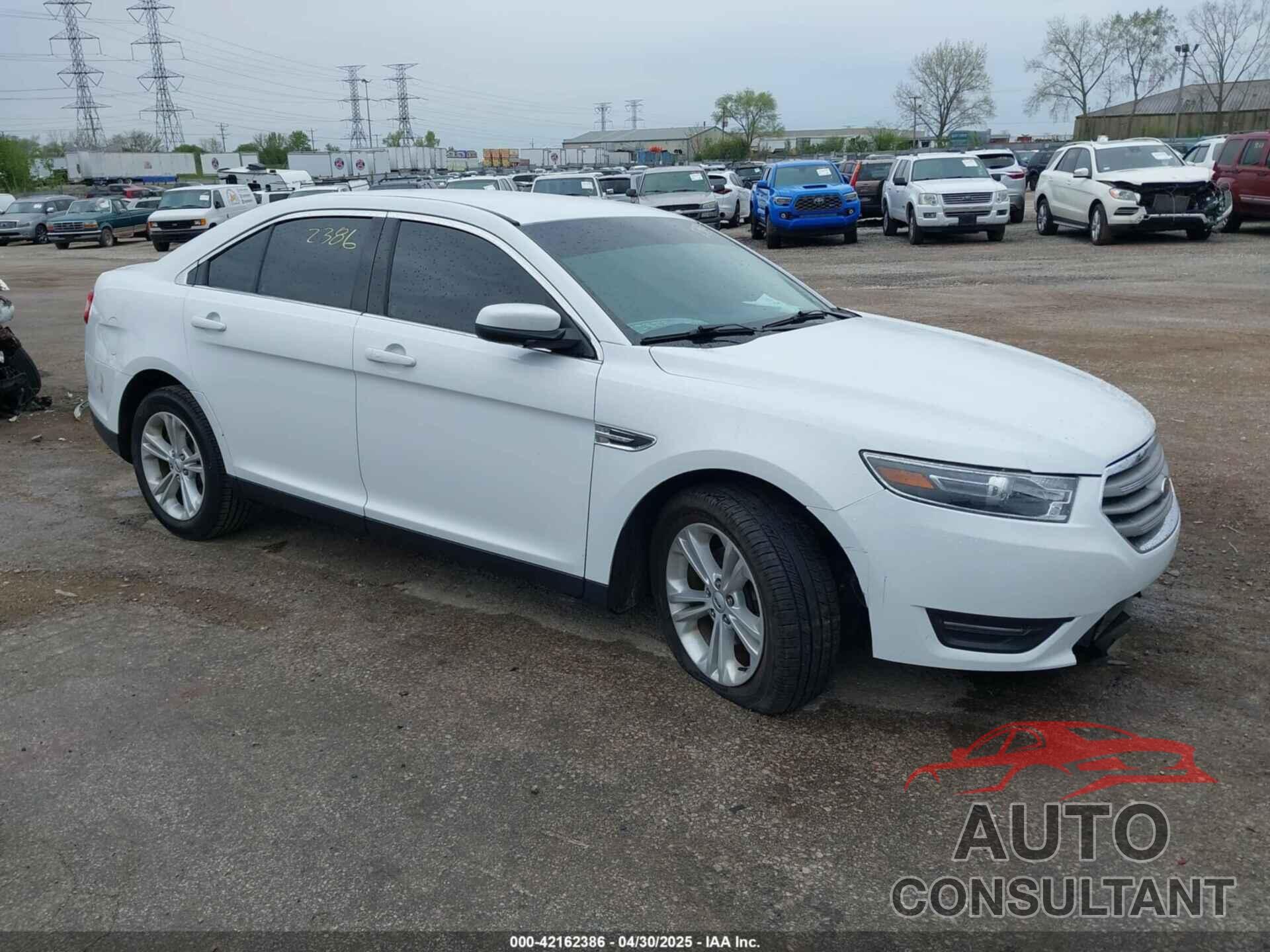 FORD TAURUS 2017 - 1FAHP2E86HG112643