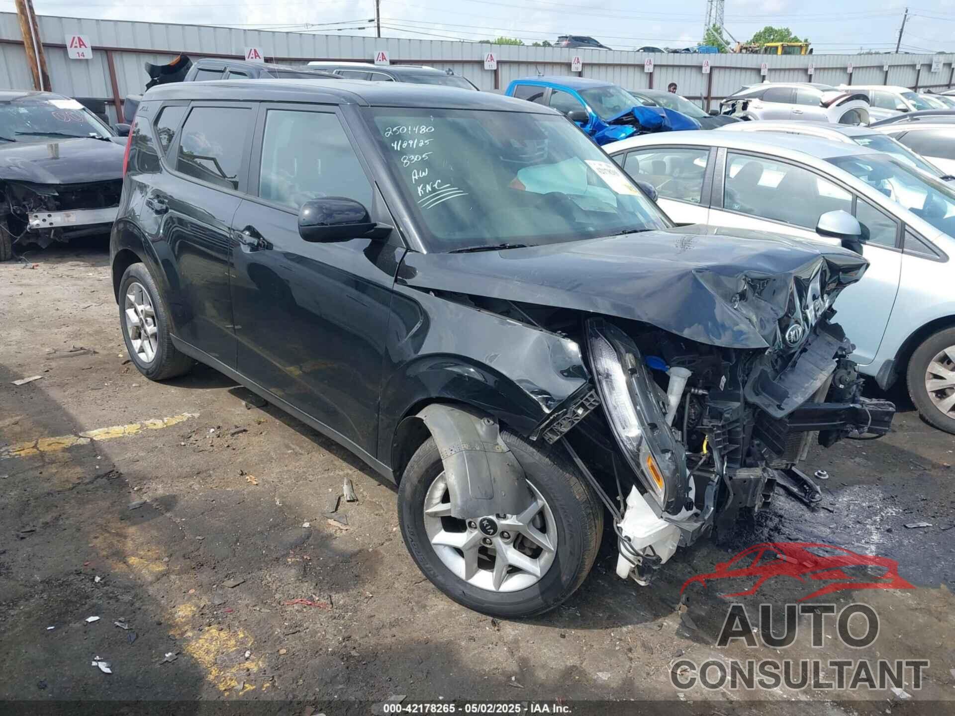 KIA SOUL 2021 - KNDJ23AU4M7768305