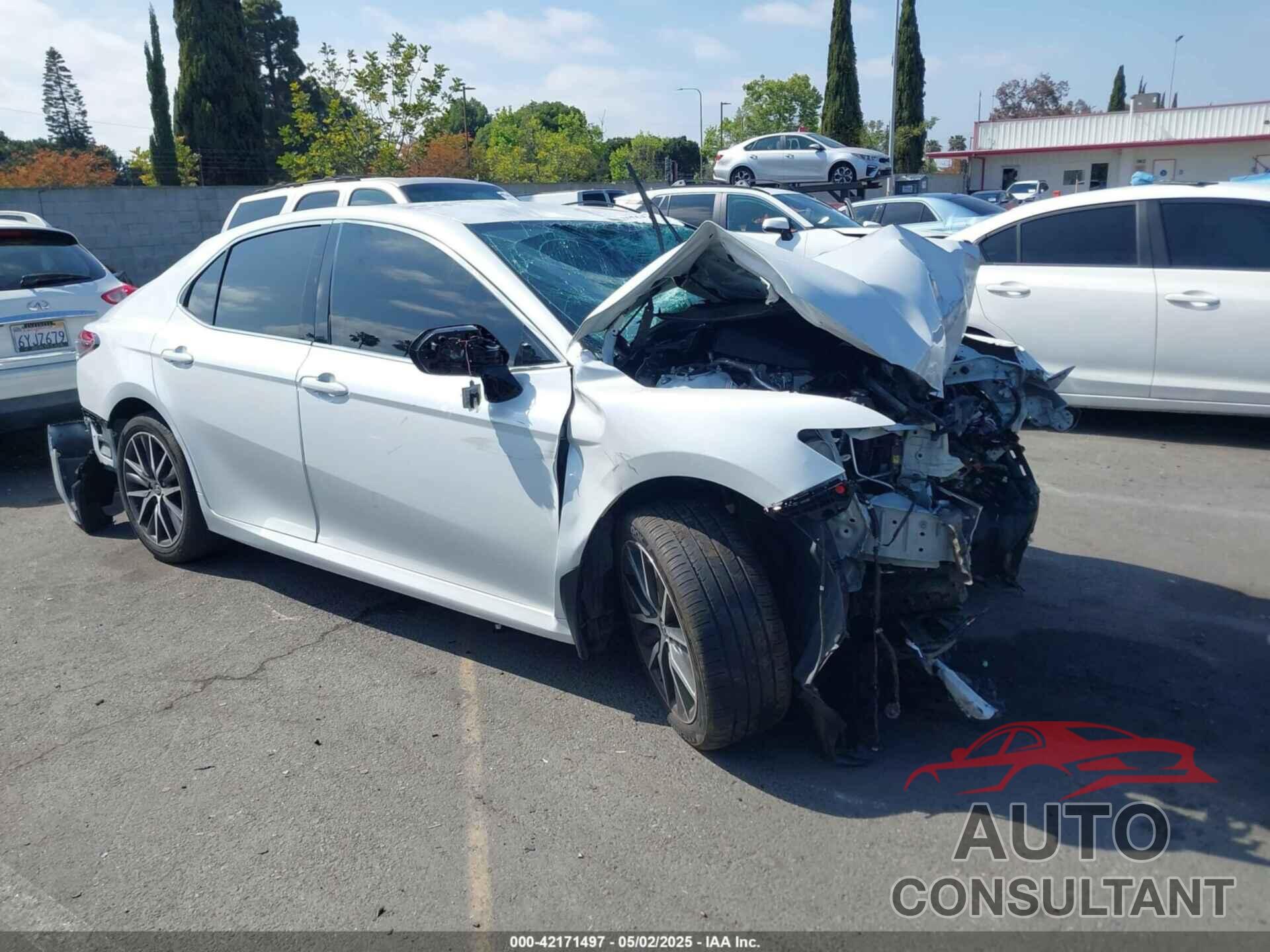 TOYOTA CAMRY 2023 - 4T1F11AK0PU754916