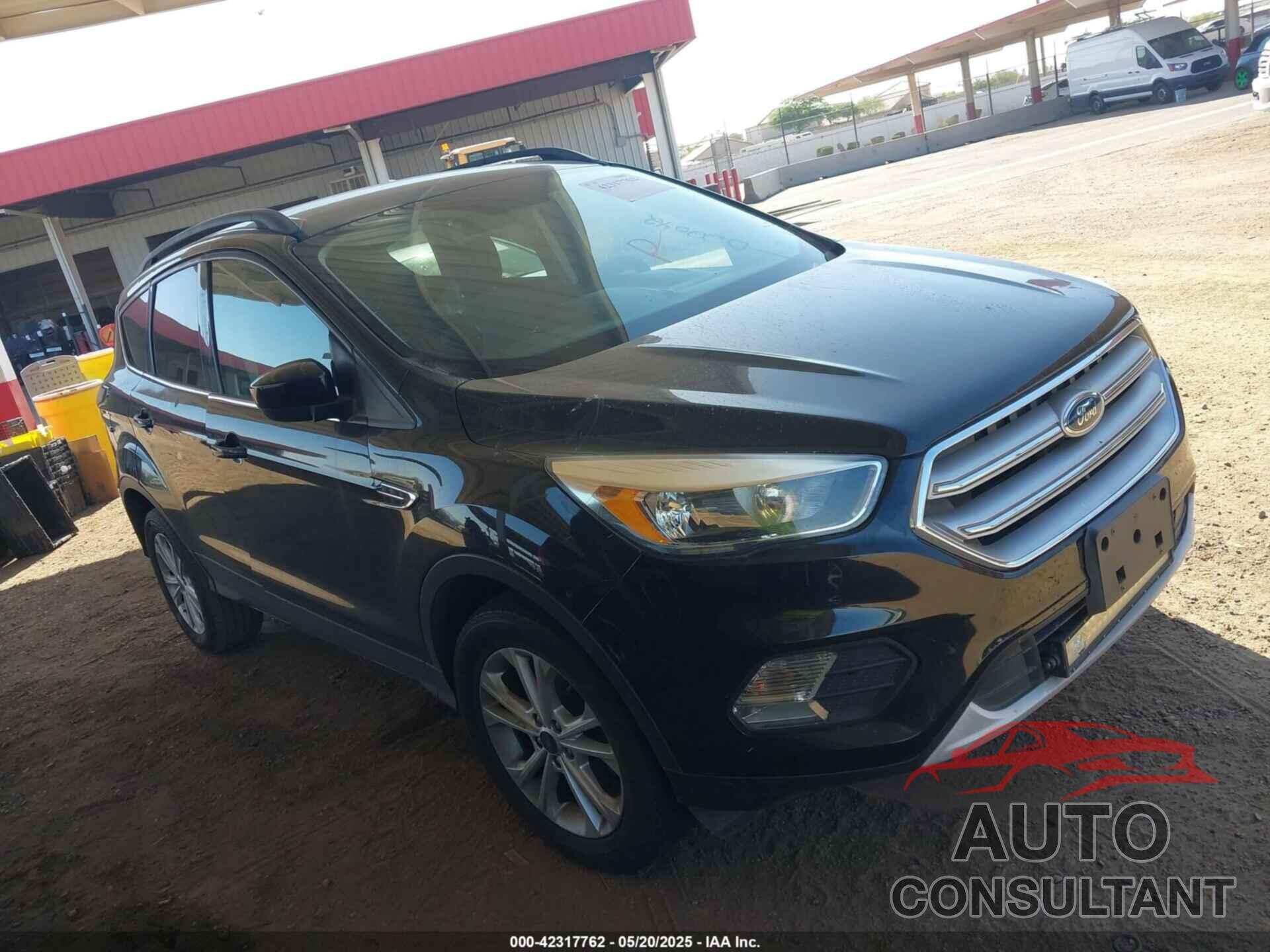 FORD ESCAPE 2018 - 1FMCU0GD2JUD22042