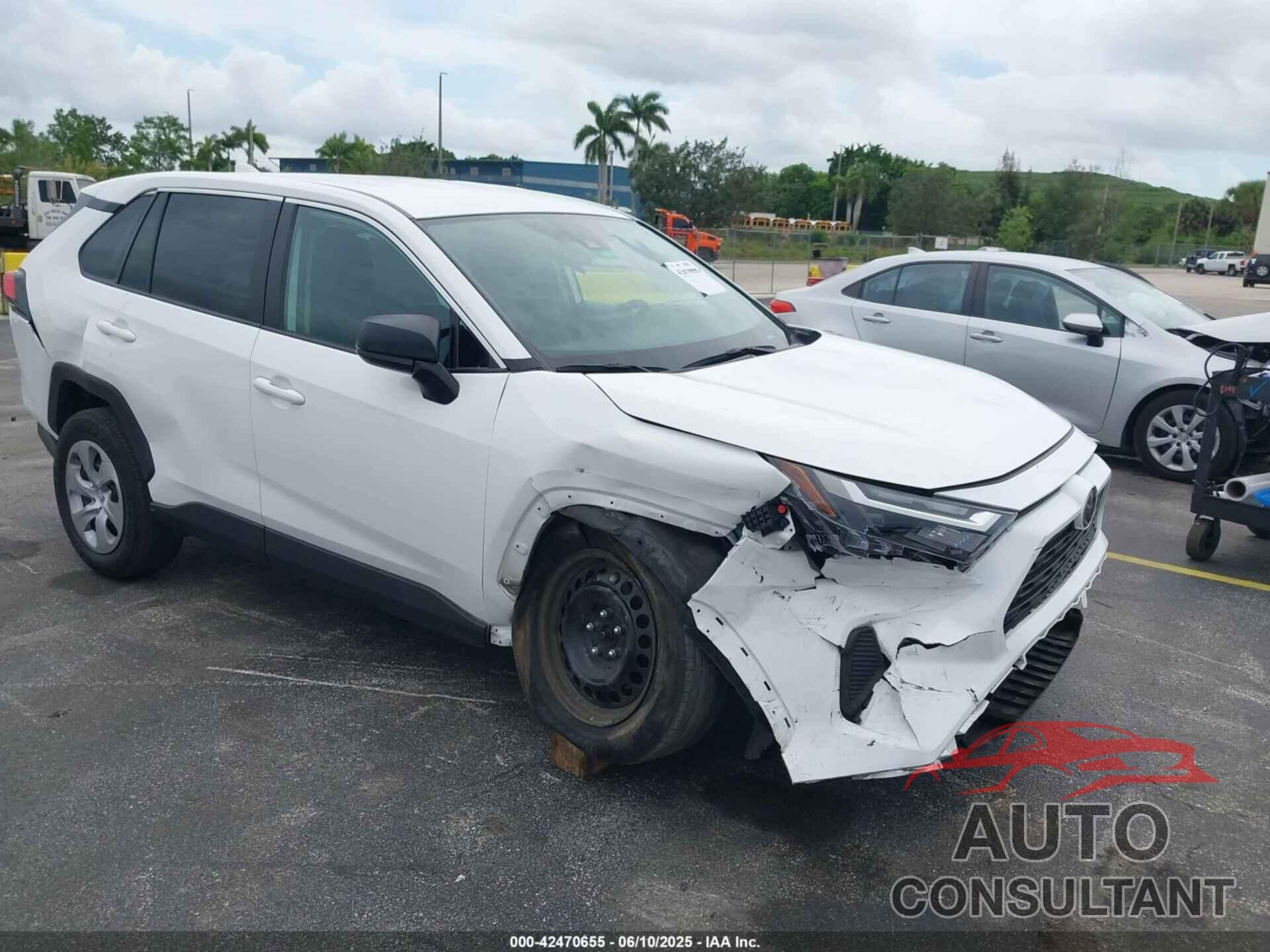 TOYOTA RAV4 2024 - 2T3H1RFV5RC255437