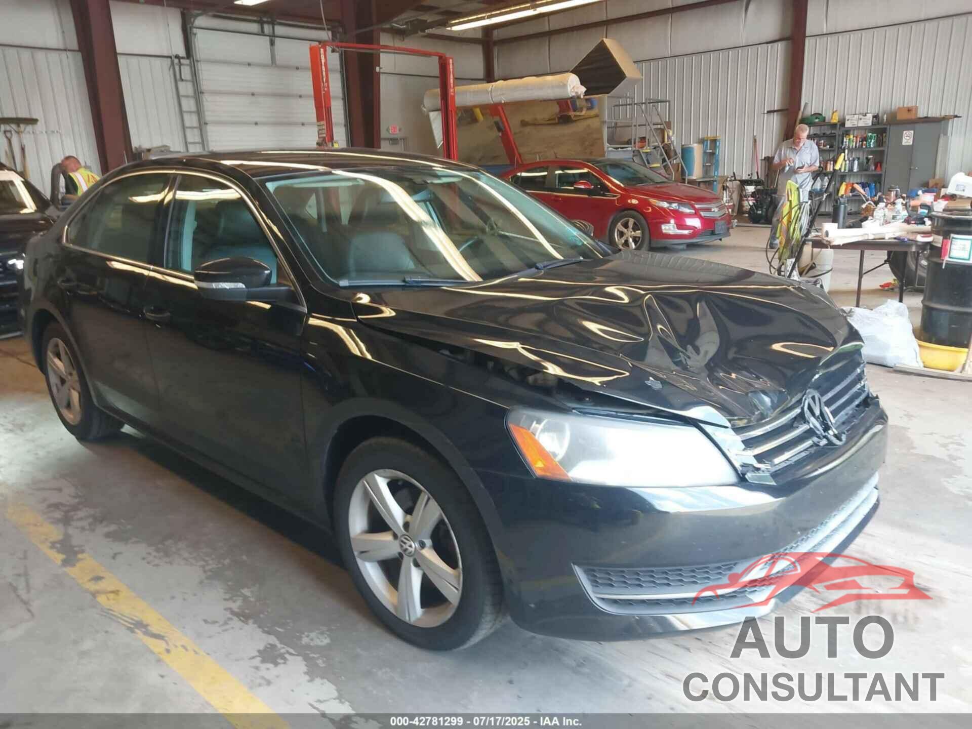 VOLKSWAGEN PASSAT 2014 - 1VWBT7A31EC100192