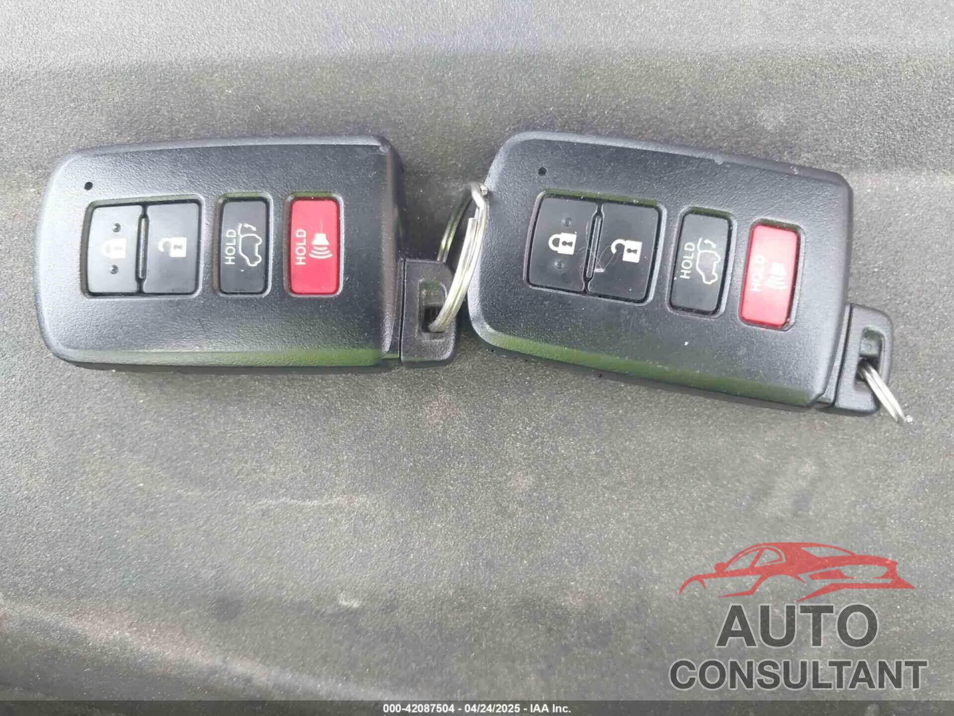 TOYOTA RAV4 2017 - 2T3WFREV6HW389493