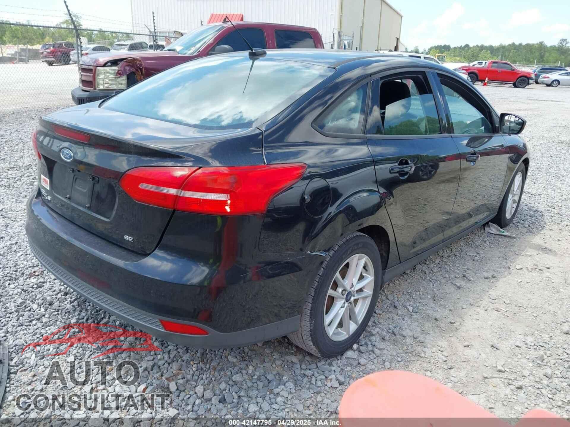 FORD FOCUS 2017 - 1FADP3F2XHL243371