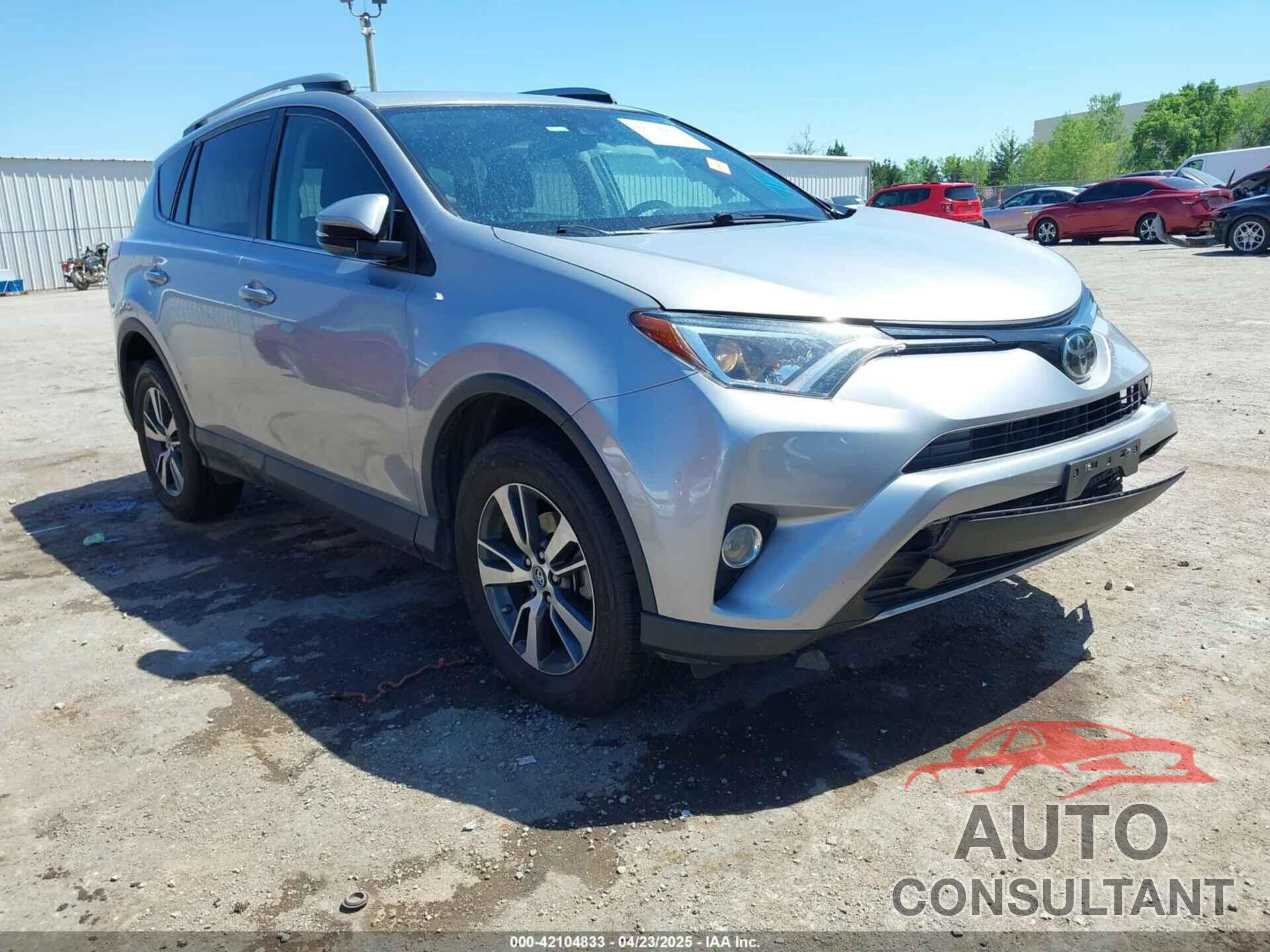 TOYOTA RAV4 2018 - 2T3RFREV8JW704314