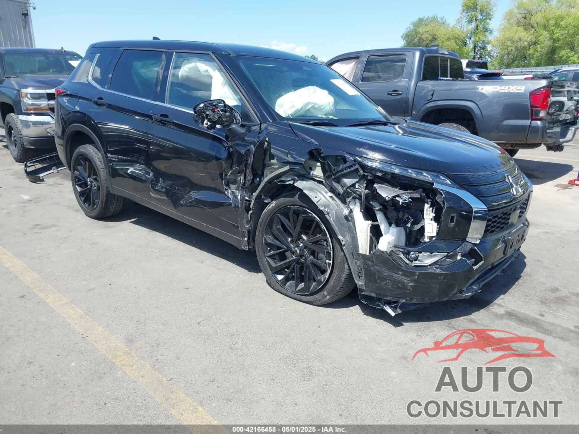 MITSUBISHI OUTLANDER 2023 - JA4J4UA83PZ041047