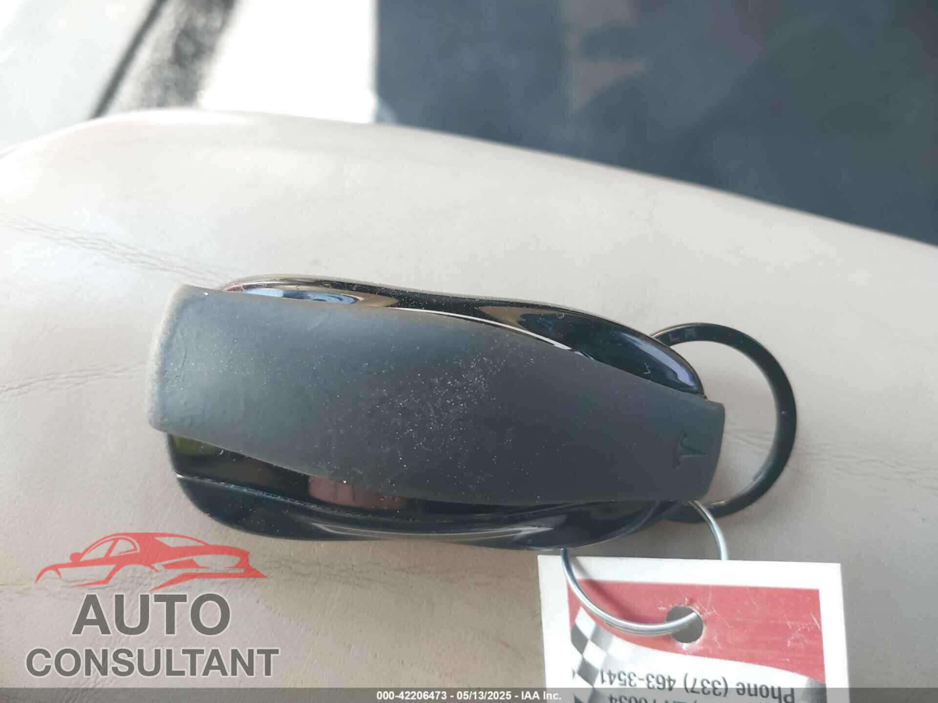 TESLA MODEL S 2016 - 5YJSA1E48GF144821