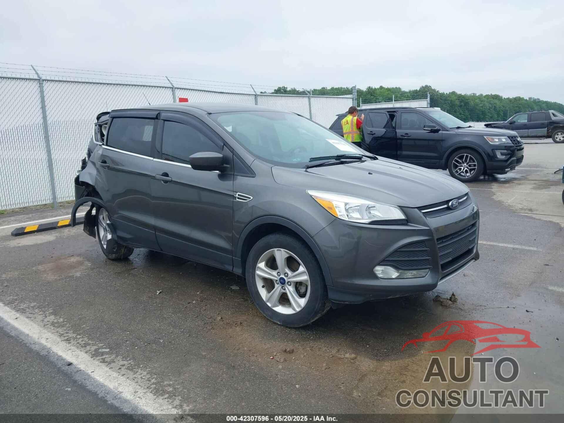 FORD ESCAPE 2016 - 1FMCU0G77GUC54663
