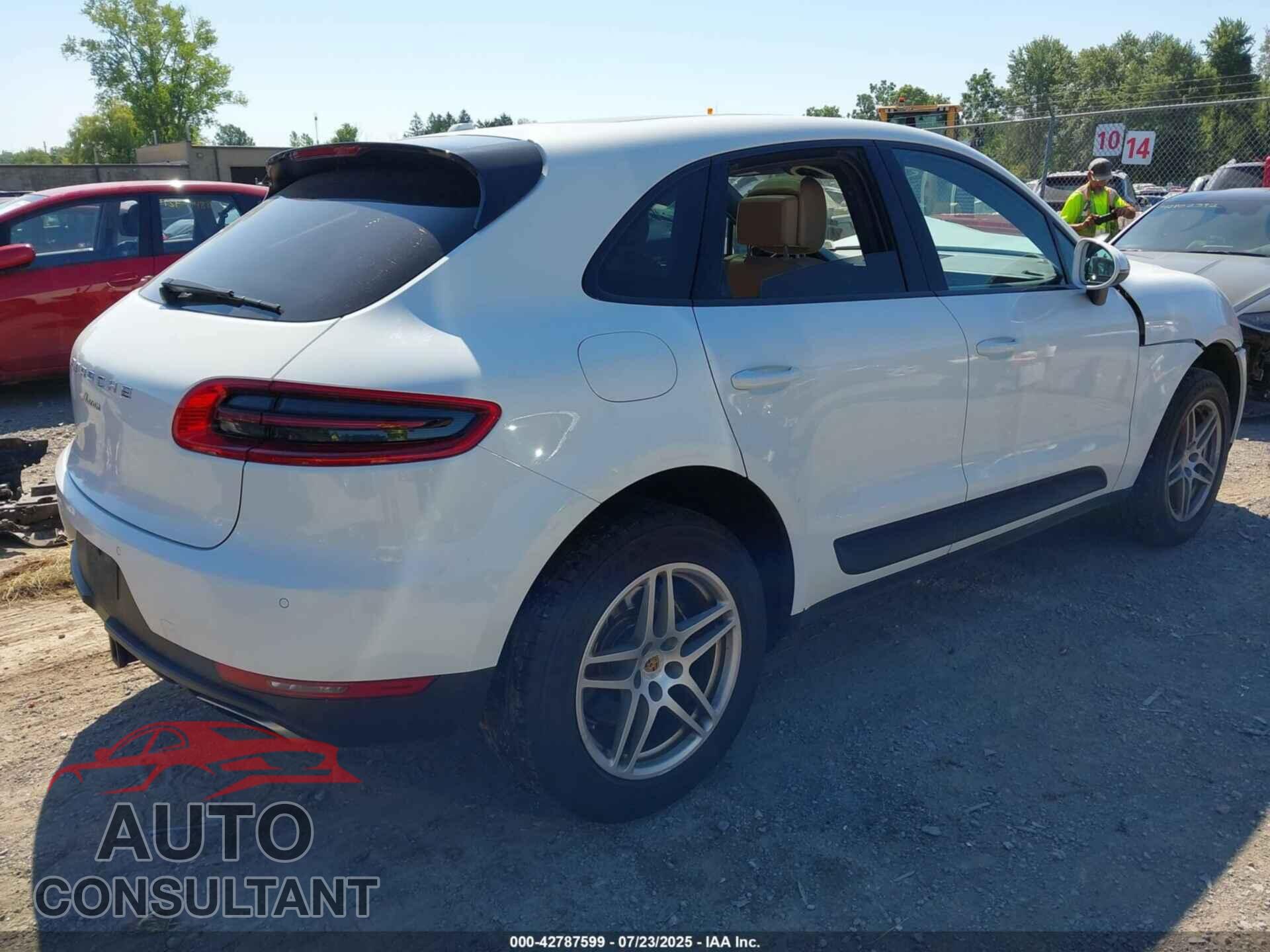 PORSCHE MACAN 2017 - WP1AA2A51HLB05971