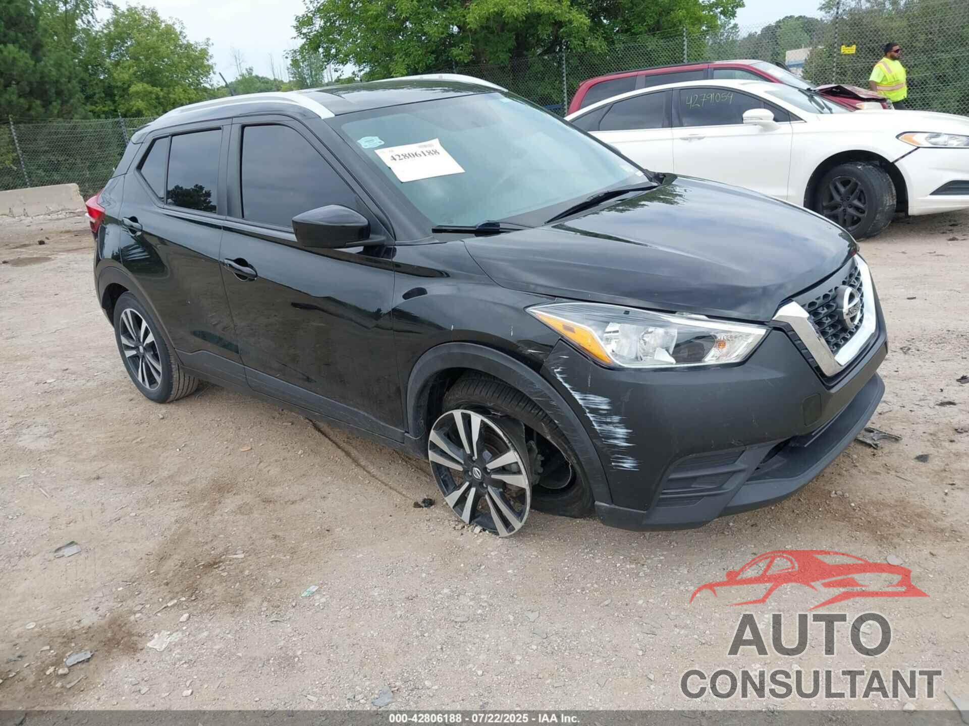NISSAN KICKS 2018 - 3N1CP5CU3JL525758