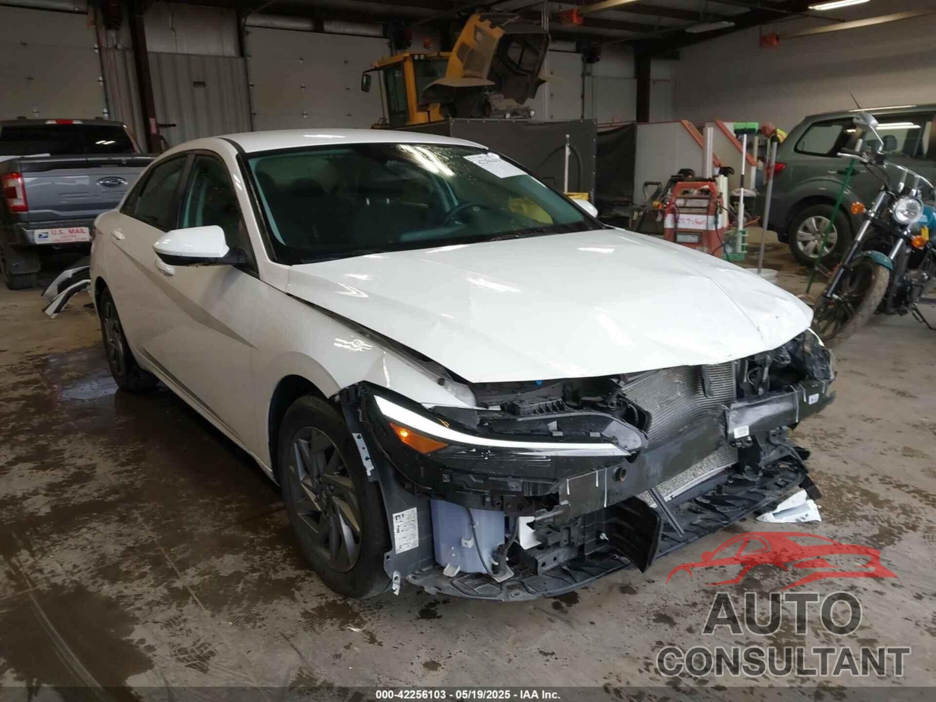 HYUNDAI ELANTRA 2024 - KMHLM4DG9RU639379