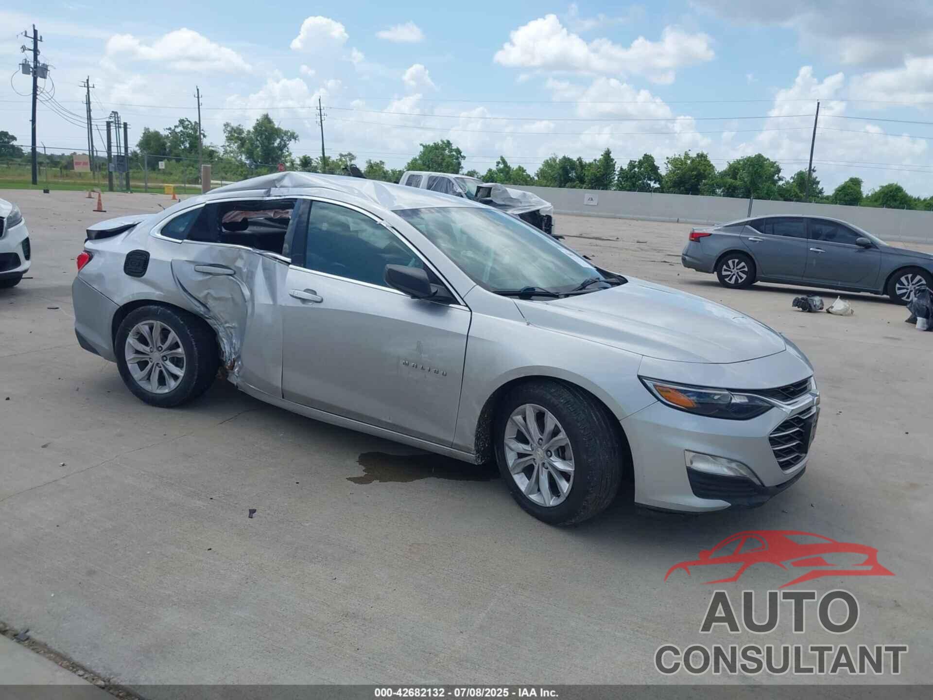 CHEVROLET MALIBU 2021 - 1G1ZD5ST3MF006581