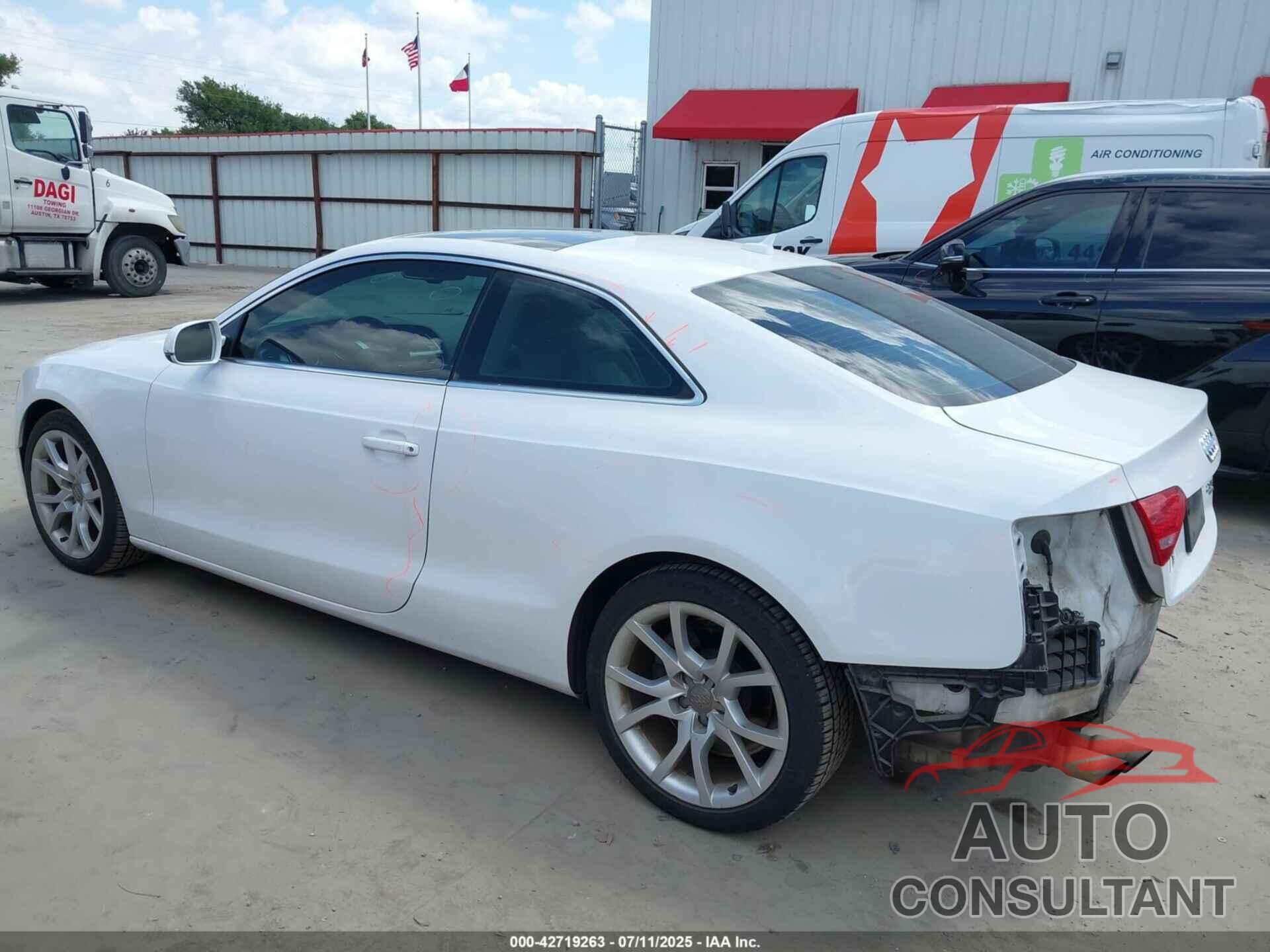 AUDI A5 2012 - WAULFAFR8CA005112