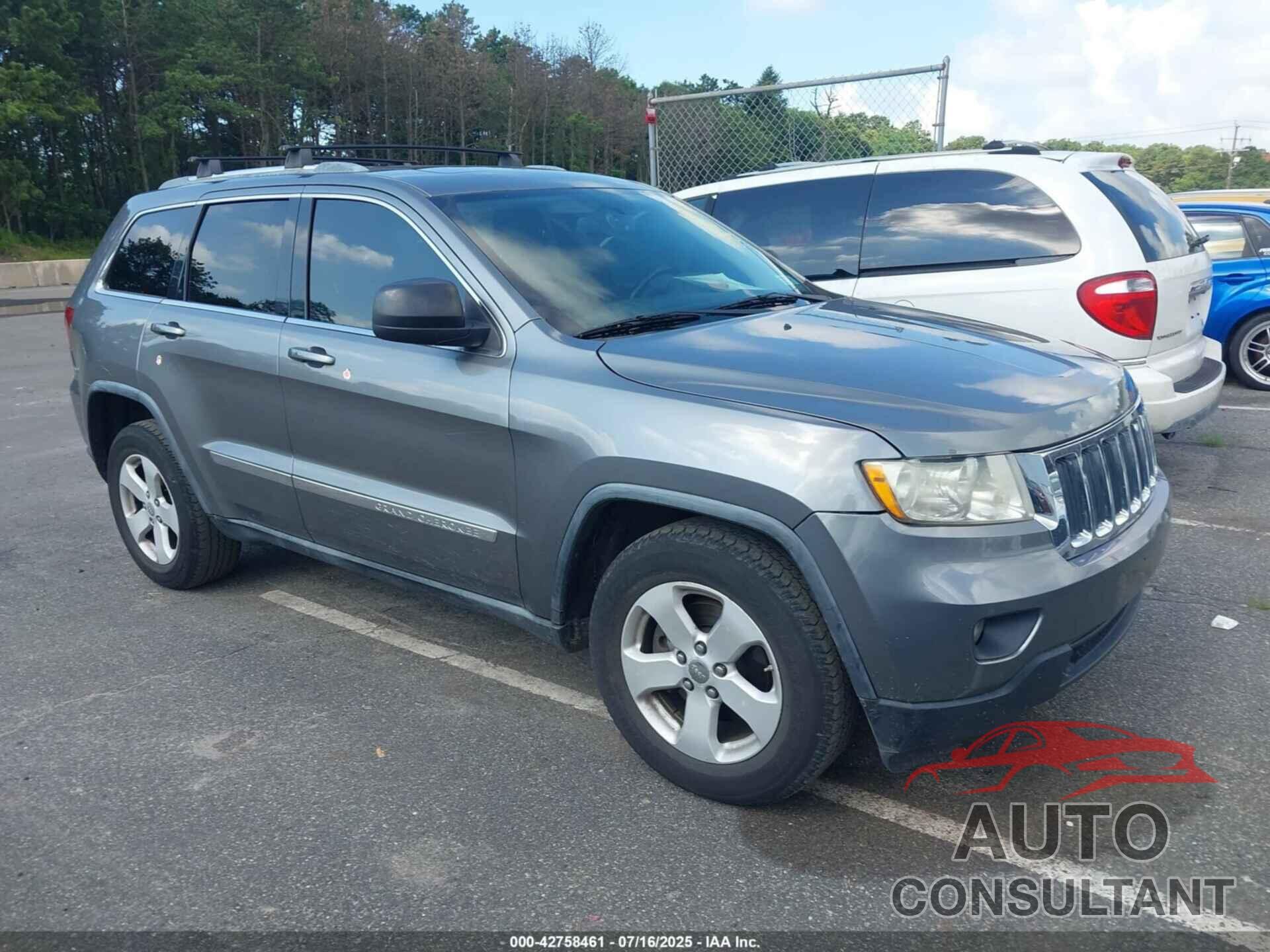 JEEP GRAND CHEROKEE 2011 - 1J4RR4GG7BC736694