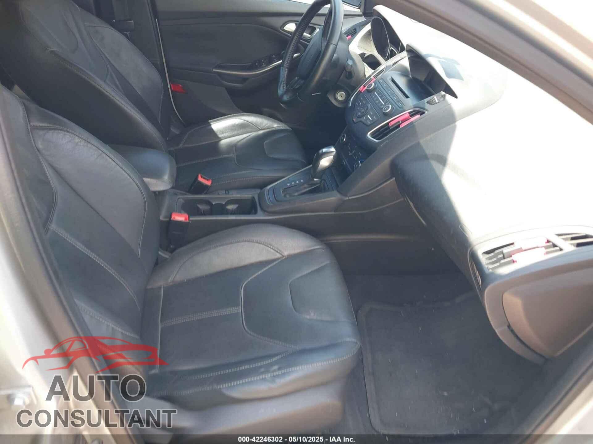 FORD FOCUS 2016 - 1FADP3F22GL298976