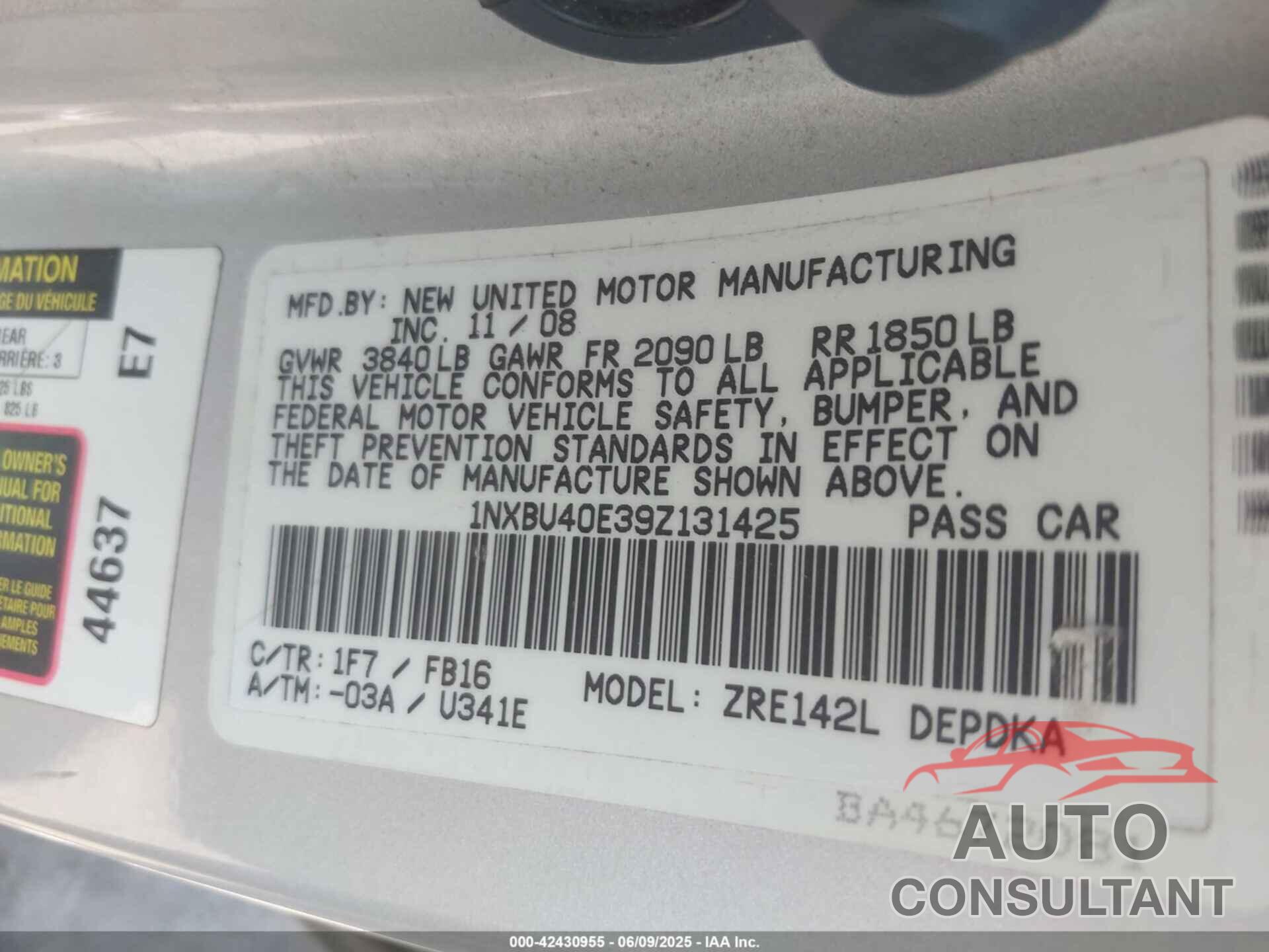 TOYOTA COROLLA 2009 - 1NXBU40E39Z131425