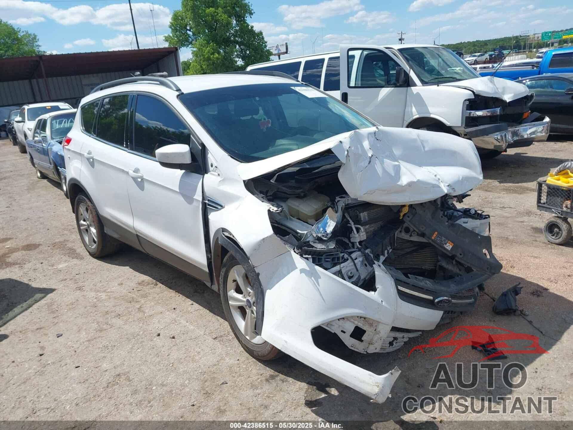 FORD ESCAPE 2016 - 1FMCU0GX1GUC55999