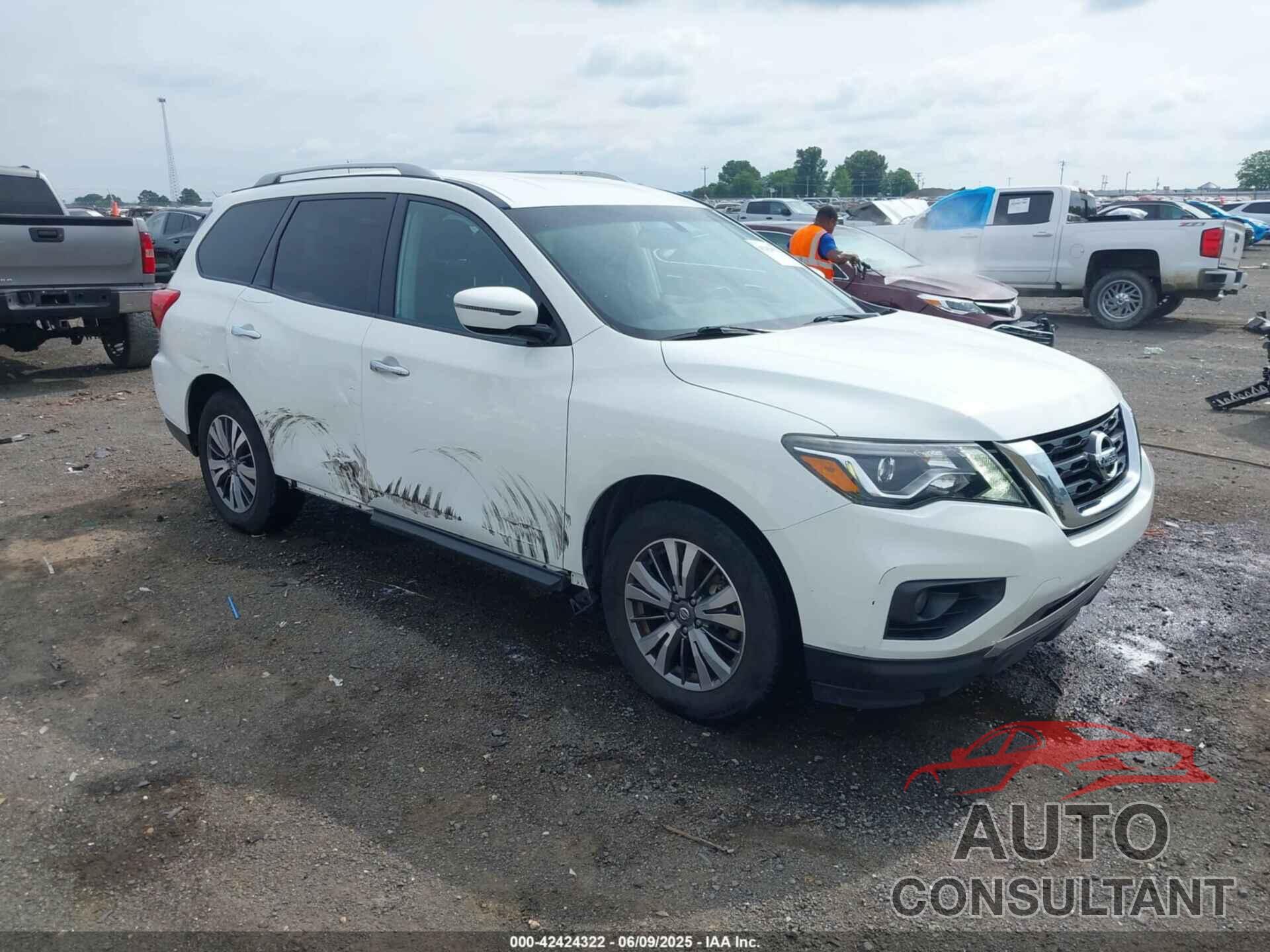 NISSAN PATHFINDER 2017 - 5N1DR2MN8HC614230