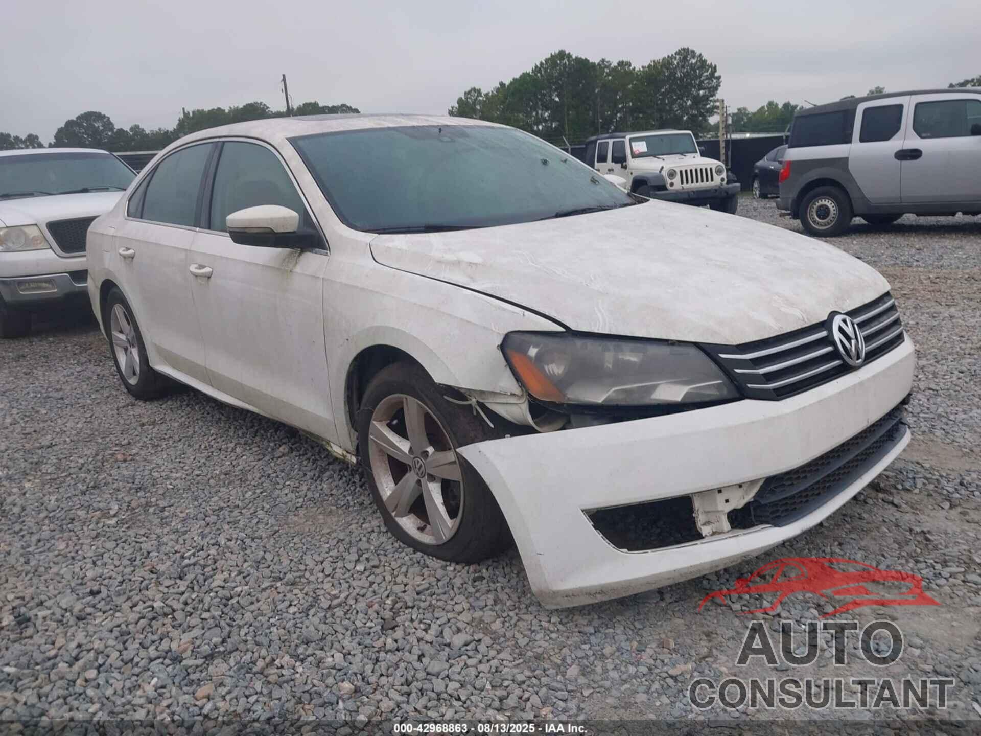 VOLKSWAGEN PASSAT 2013 - 1VWBP7A37DC097267