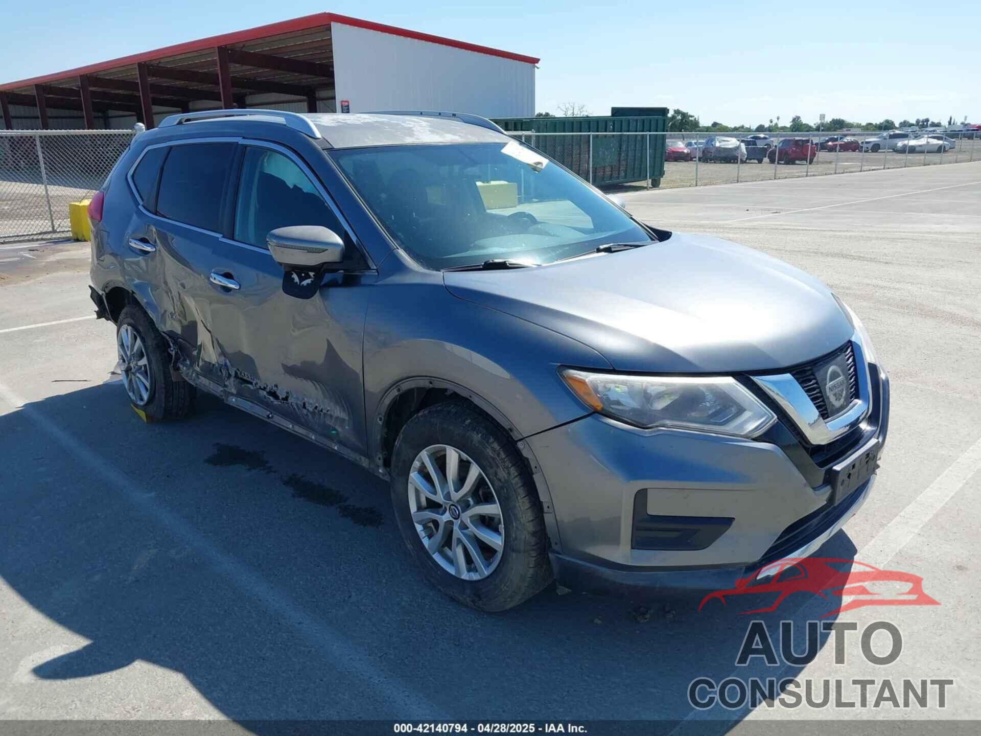 NISSAN ROGUE 2017 - KNMAT2MT9HP581822