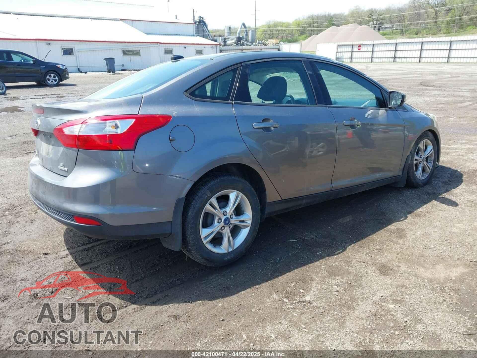 FORD FOCUS 2014 - 1FADP3F22EL115976