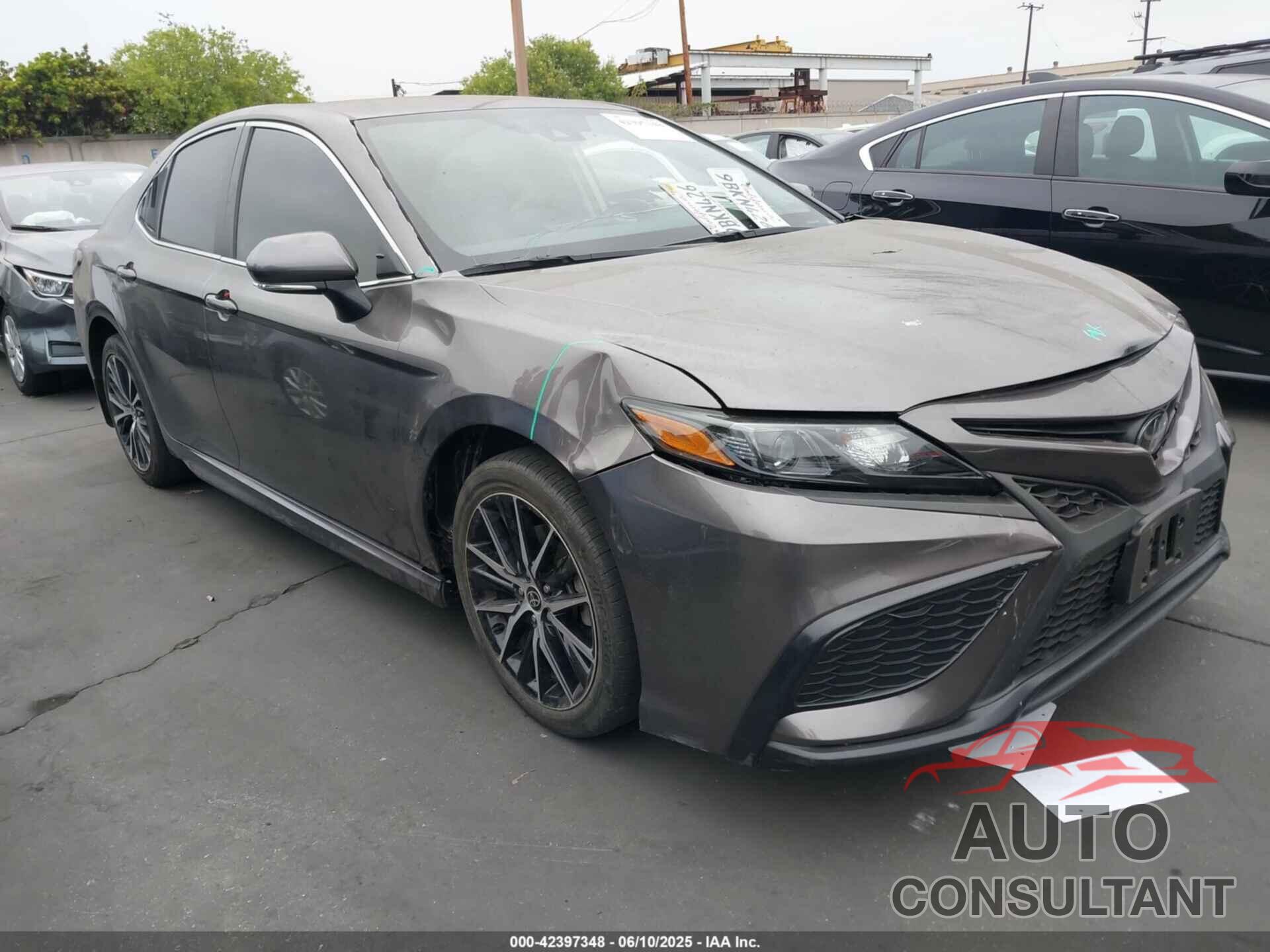 TOYOTA CAMRY 2022 - 4T1T11AKXNU054160