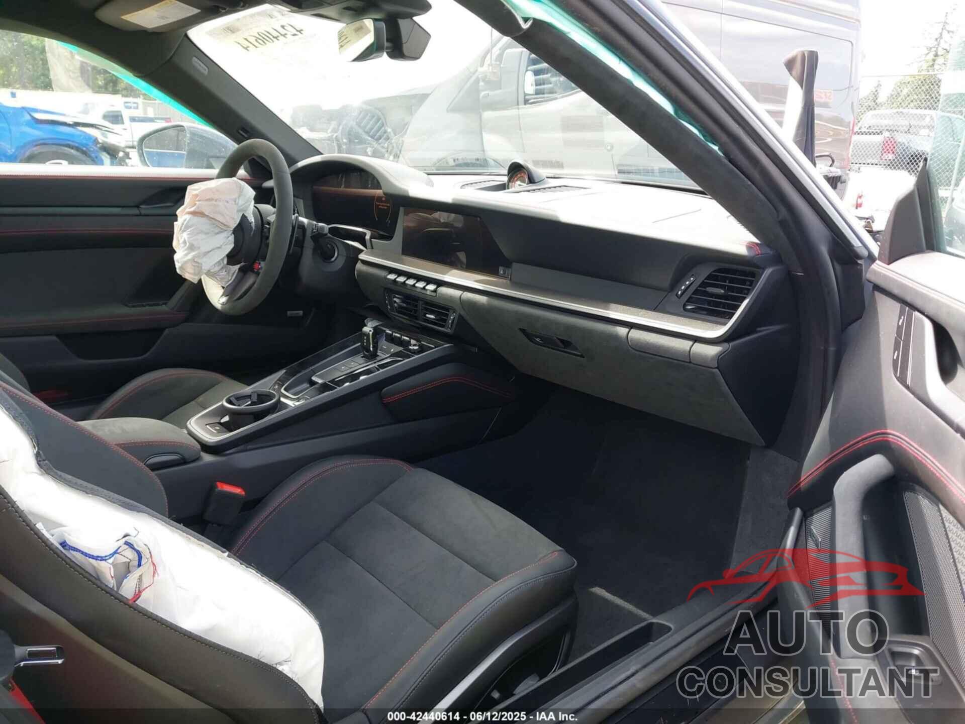 PORSCHE 911 2025 - WP0AB2A93SS225589