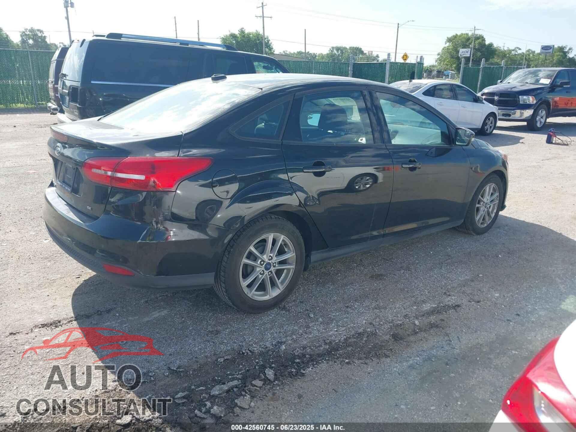 FORD FOCUS 2017 - 1FADP3F24HL217719