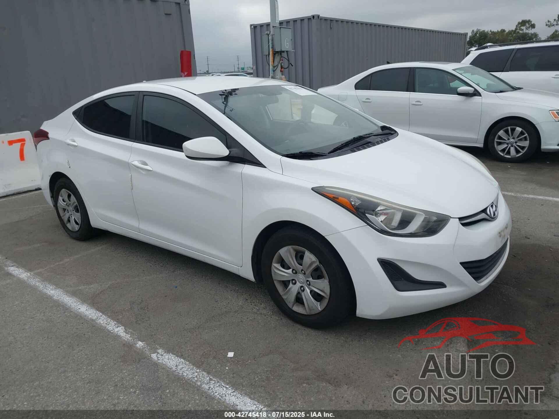 HYUNDAI ELANTRA 2016 - 5NPDH4AEXGH735514