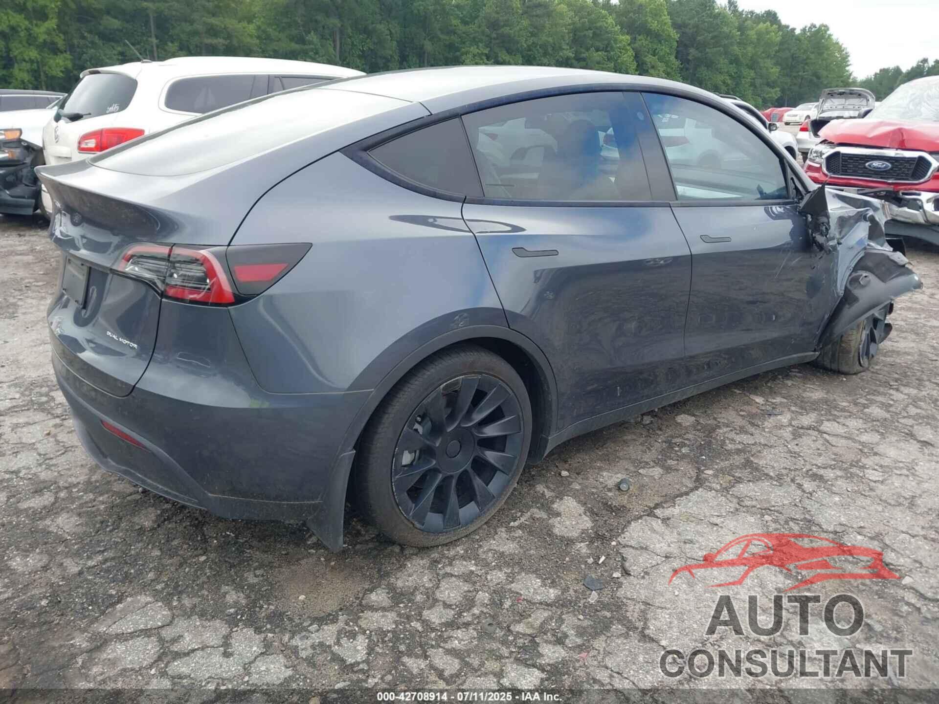 TESLA MODEL Y 2023 - 7SAYGDEE0PA125912