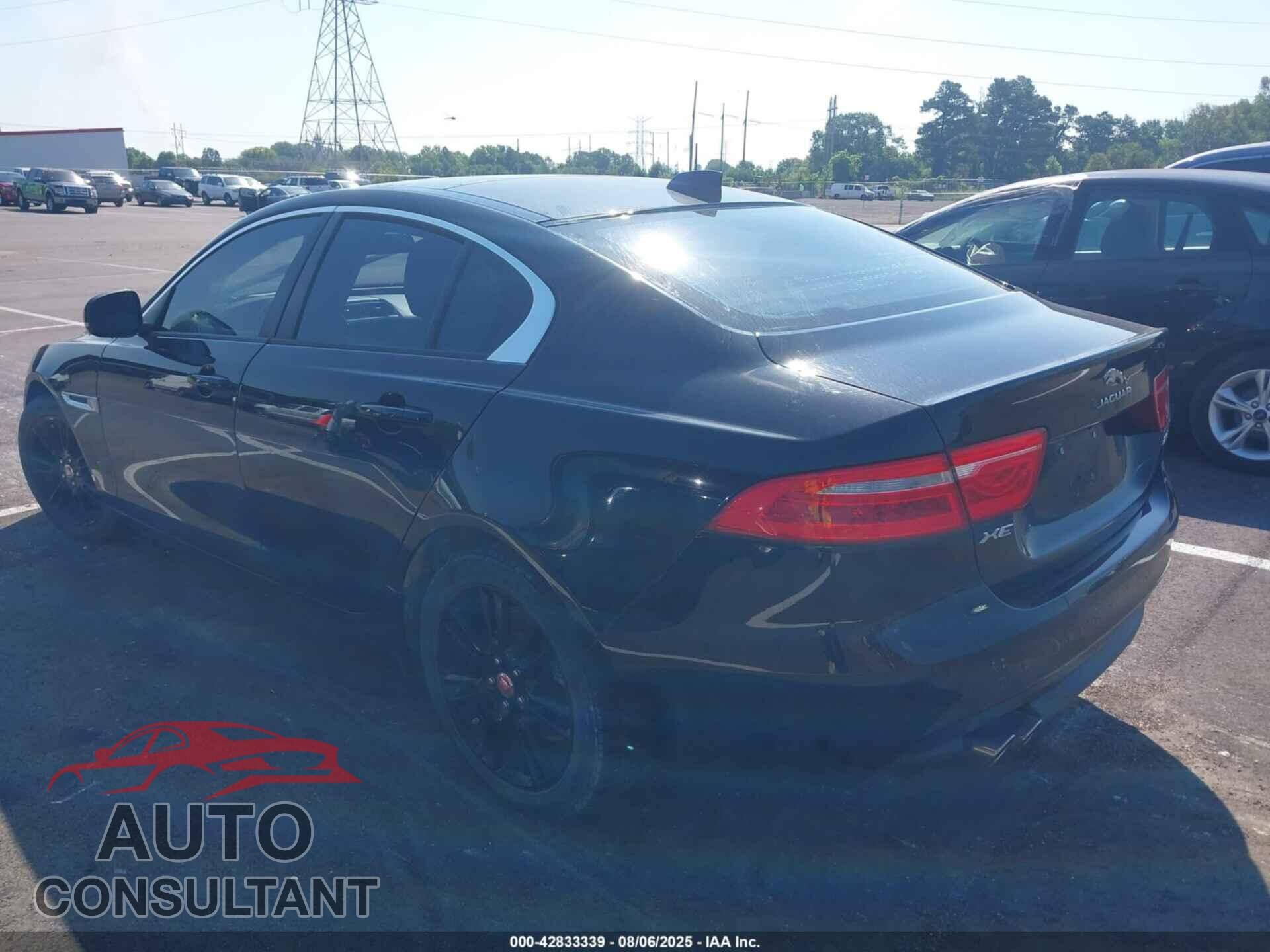 JAGUAR XE 2017 - SAJAD4BN1HA952327