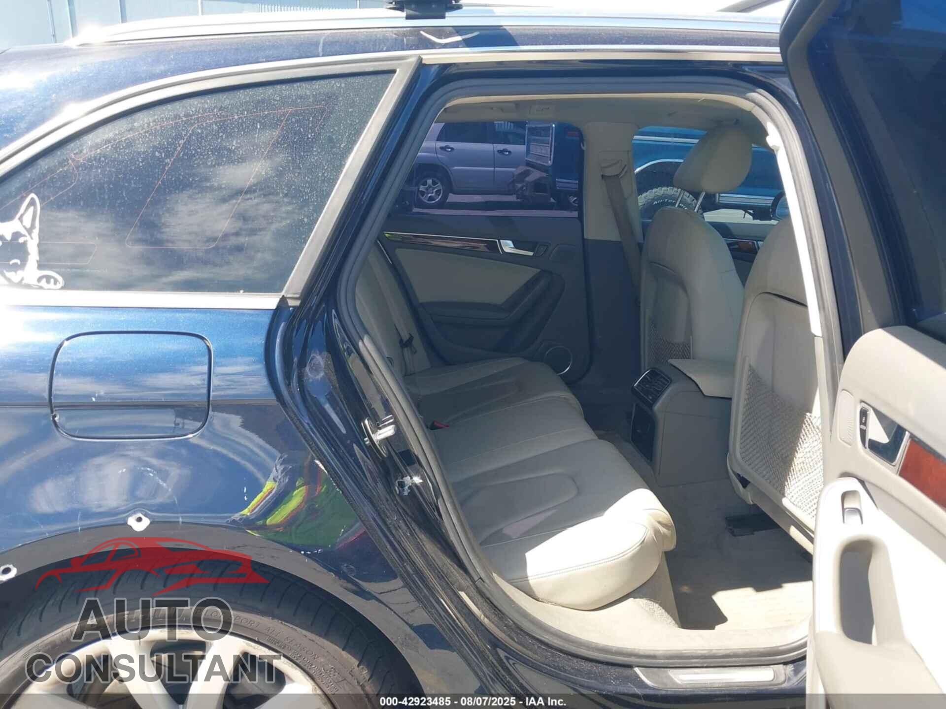 AUDI A4 2011 - WAUWFAFL3BA056170