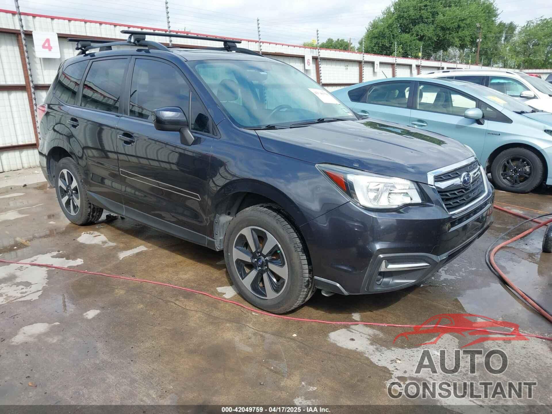 SUBARU FORESTER 2017 - JF2SJAEC6HG582981