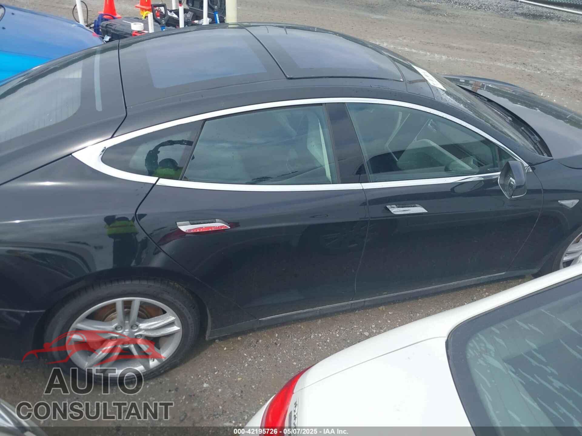 TESLA MODEL S 2013 - 5YJSA1DG7DFP26402