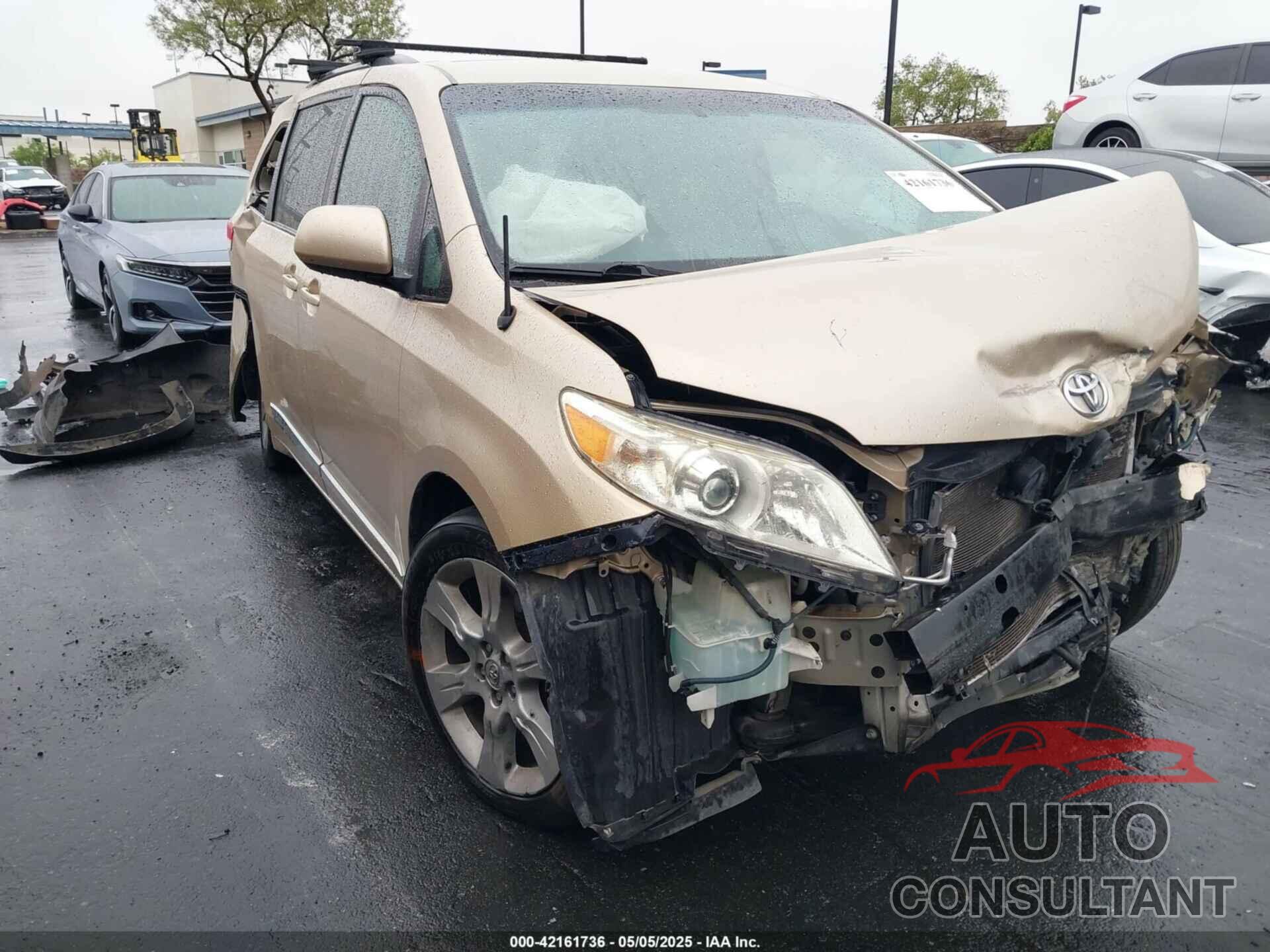 TOYOTA SIENNA 2011 - 5TDKK3DC1BS142267
