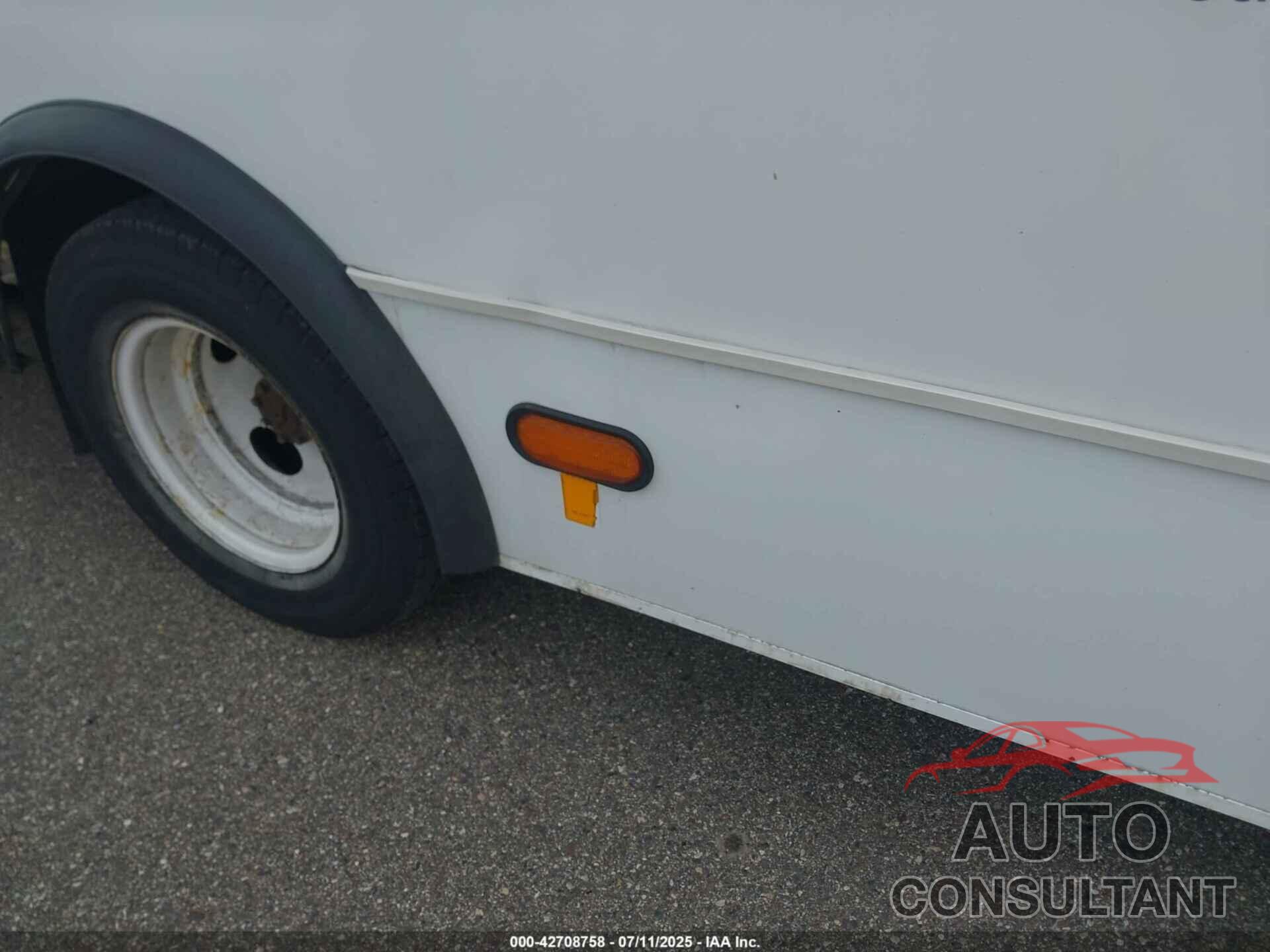 FORD ECONOLINE 2015 - 1FDEE4FL4FDA23827