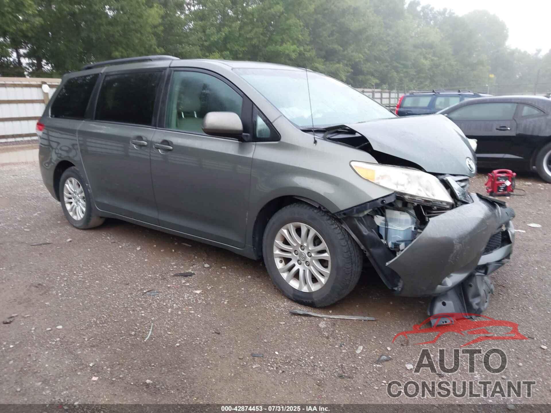 TOYOTA SIENNA 2013 - 5TDYK3DC1DS292246