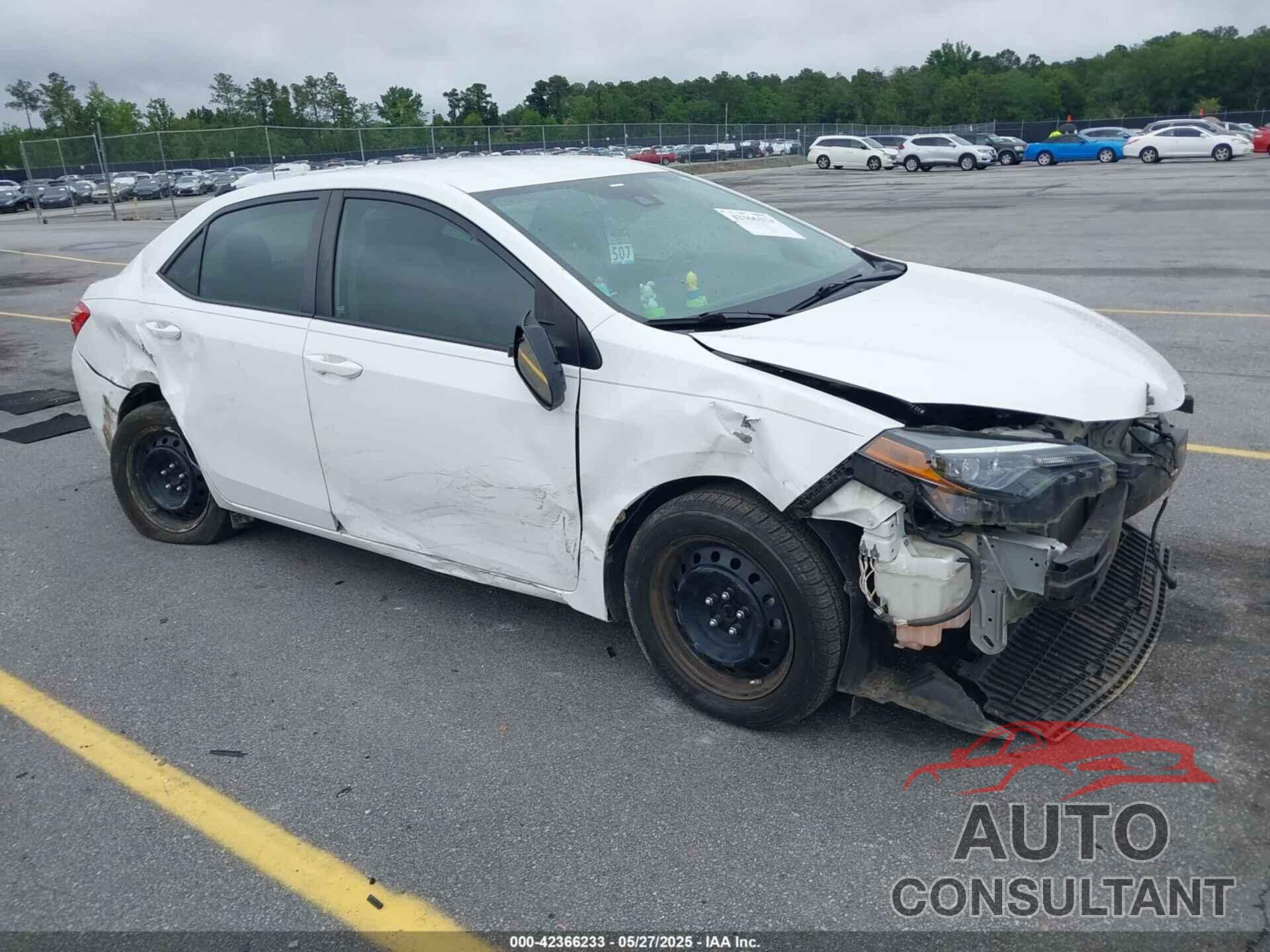 TOYOTA COROLLA 2018 - 5YFBURHE0JP748403