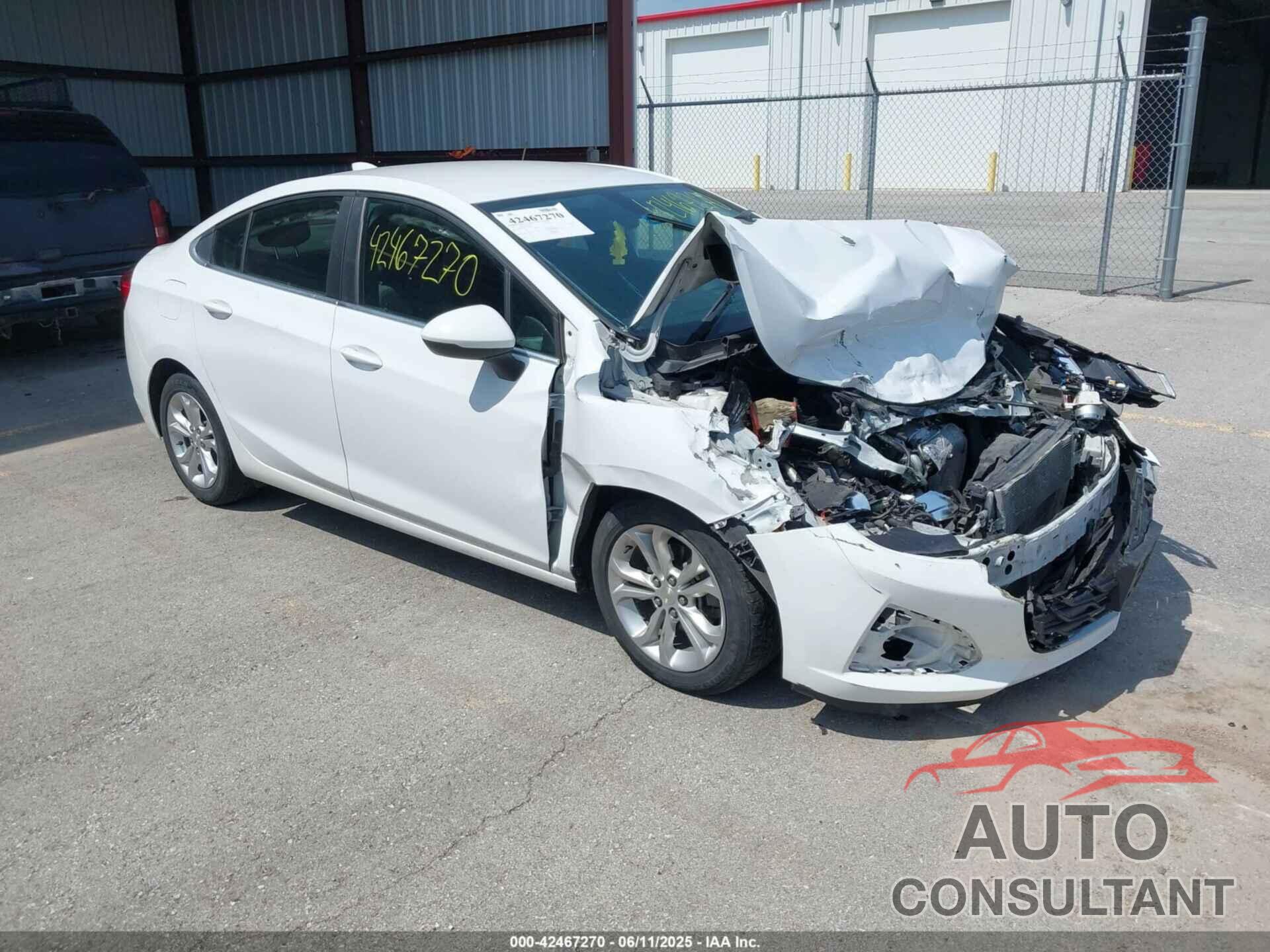 CHEVROLET CRUZE 2019 - 1G1BE5SMXK7107406