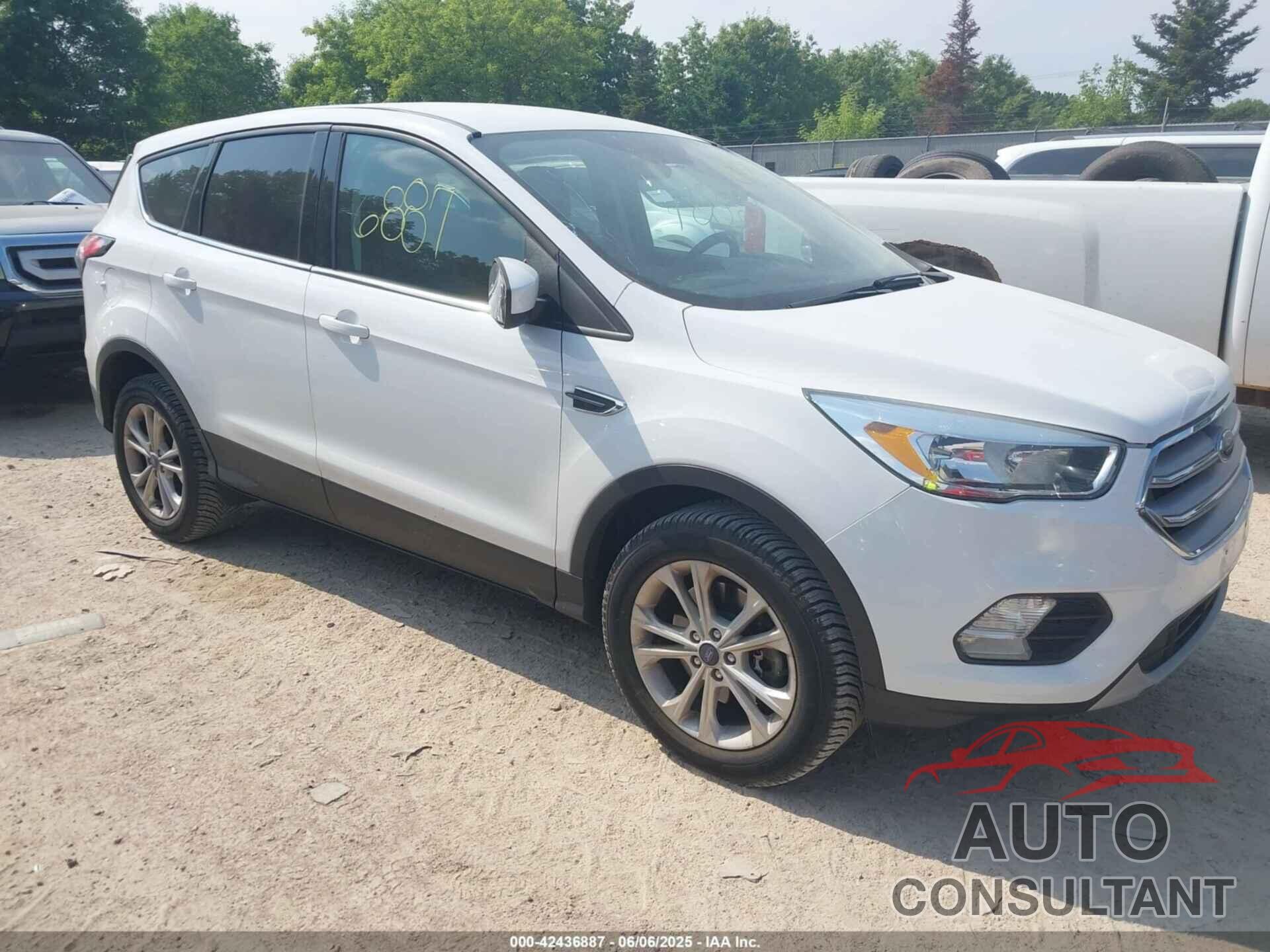 FORD ESCAPE 2017 - 1FMCU9GDXHUA62746