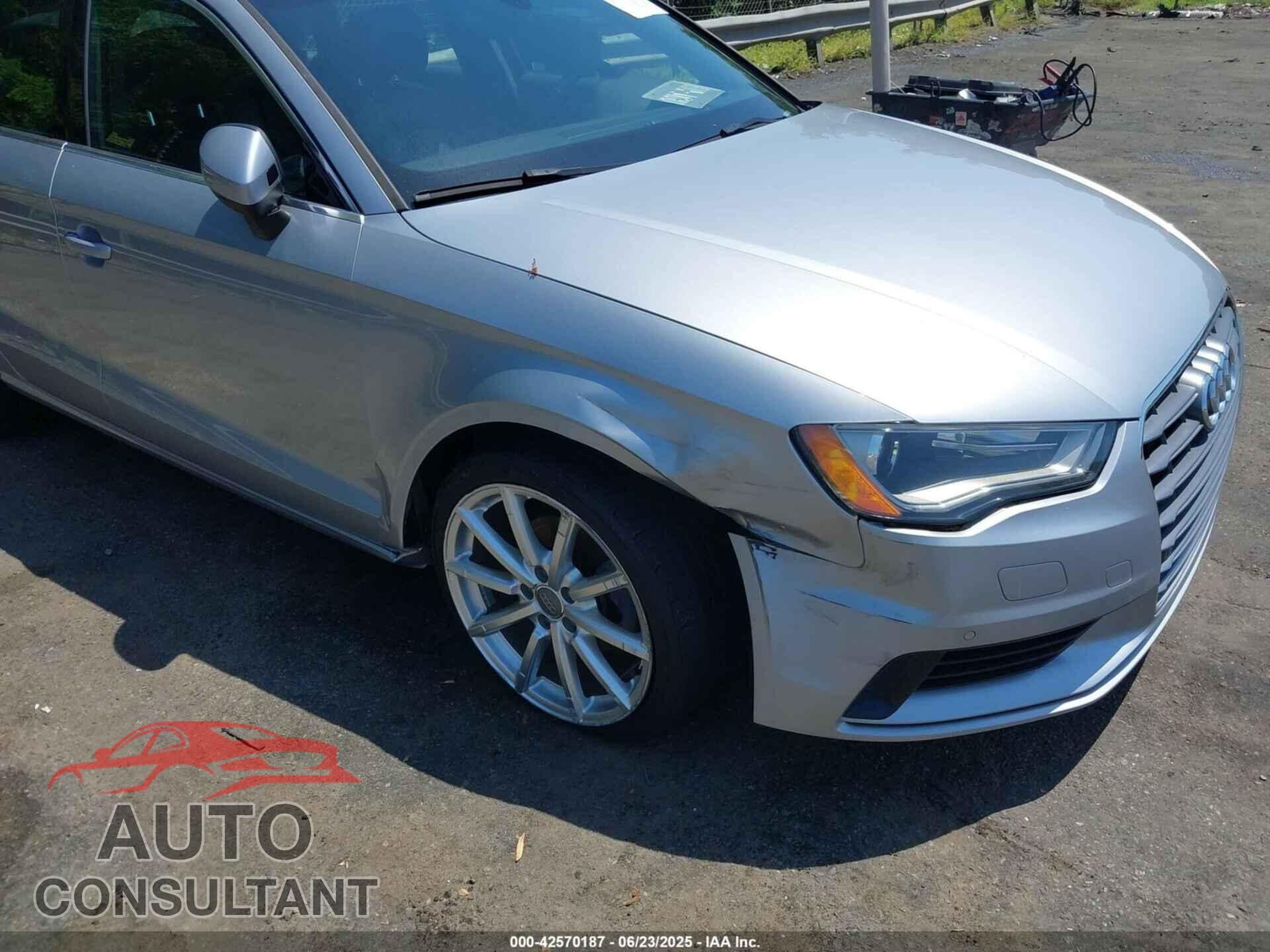 AUDI A3 2015 - WAUCJGFF8F1053690