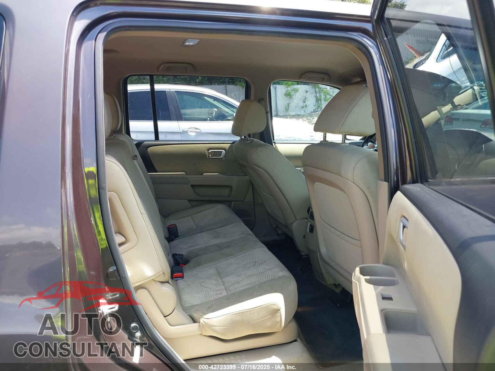 HONDA PILOT 2014 - 5FNYF4H2XEB012017
