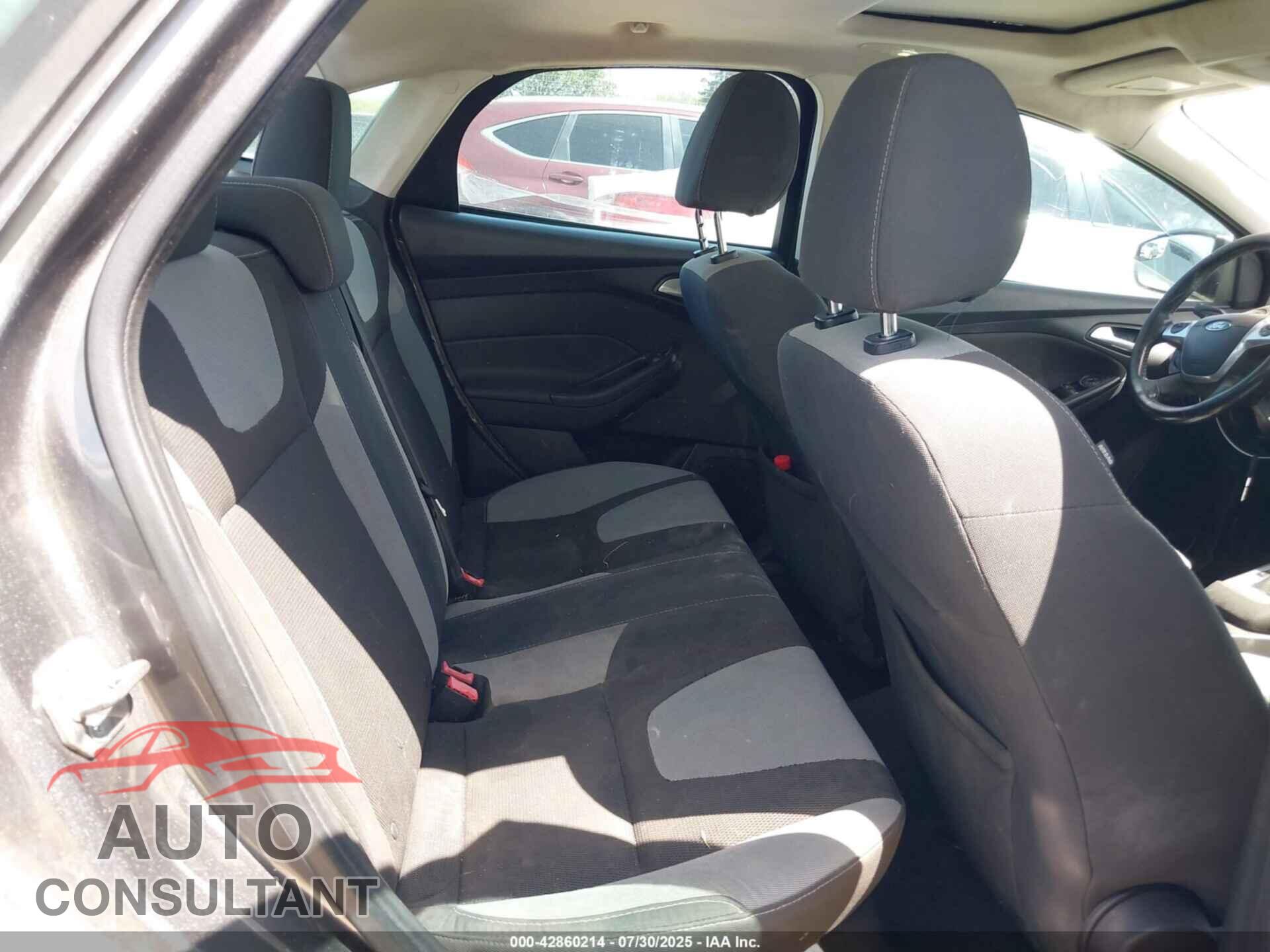 FORD FOCUS 2014 - 1FADP3F25EL236565