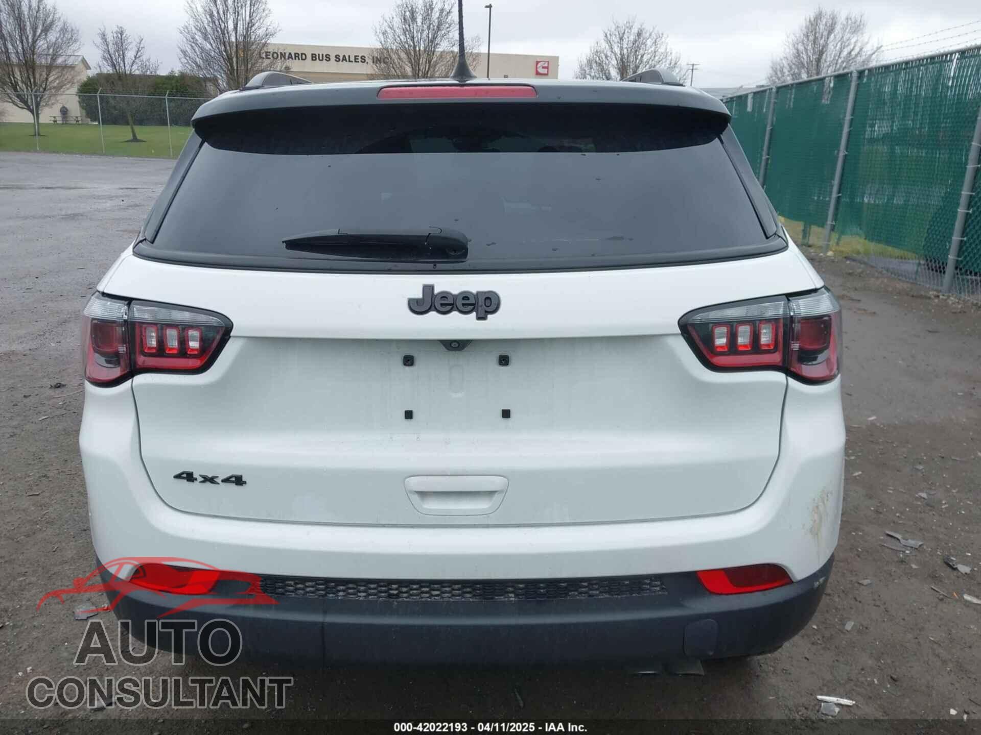 JEEP COMPASS 2022 - 3C4NJDBB7NT176532